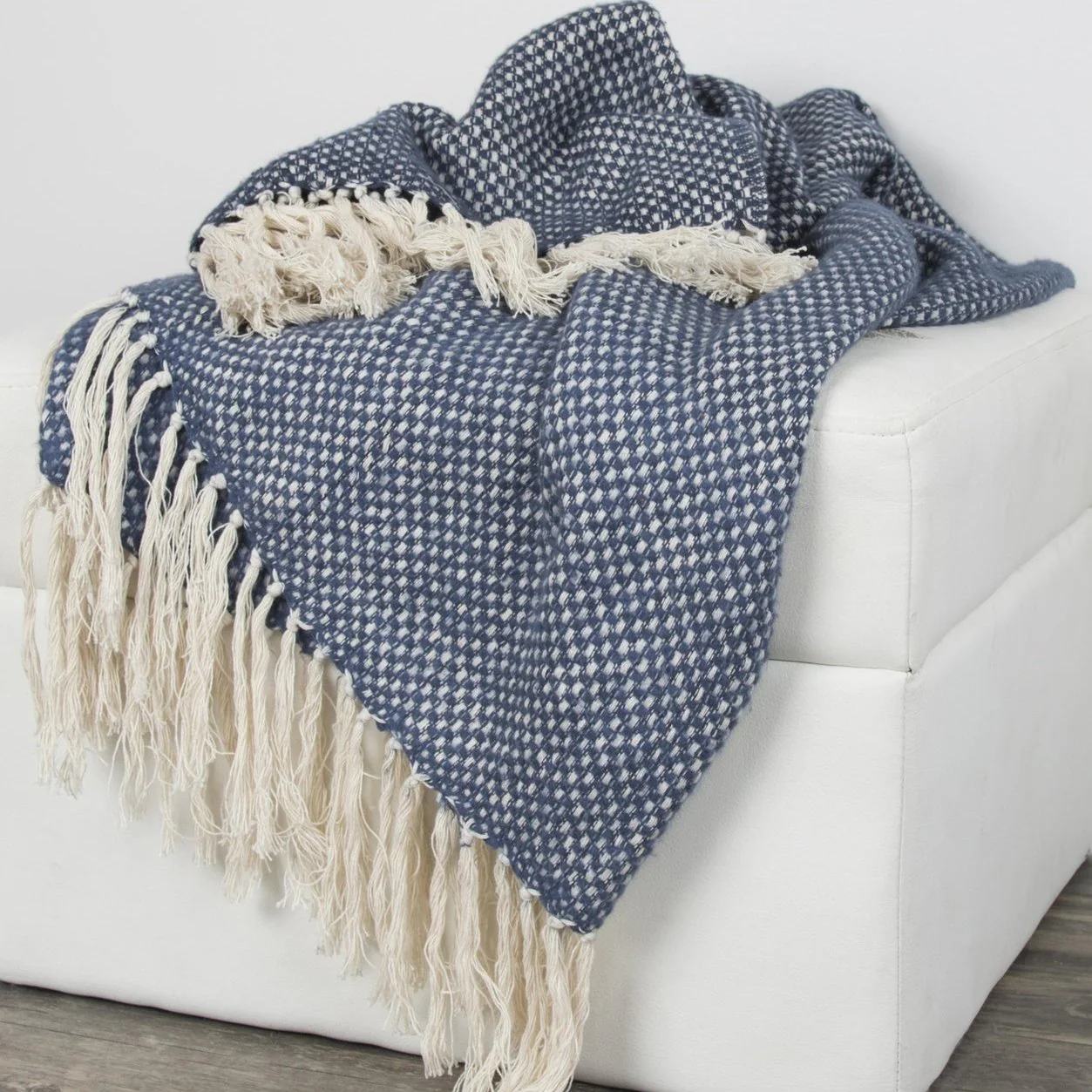 Woven Dotted 100% Cotton Throw