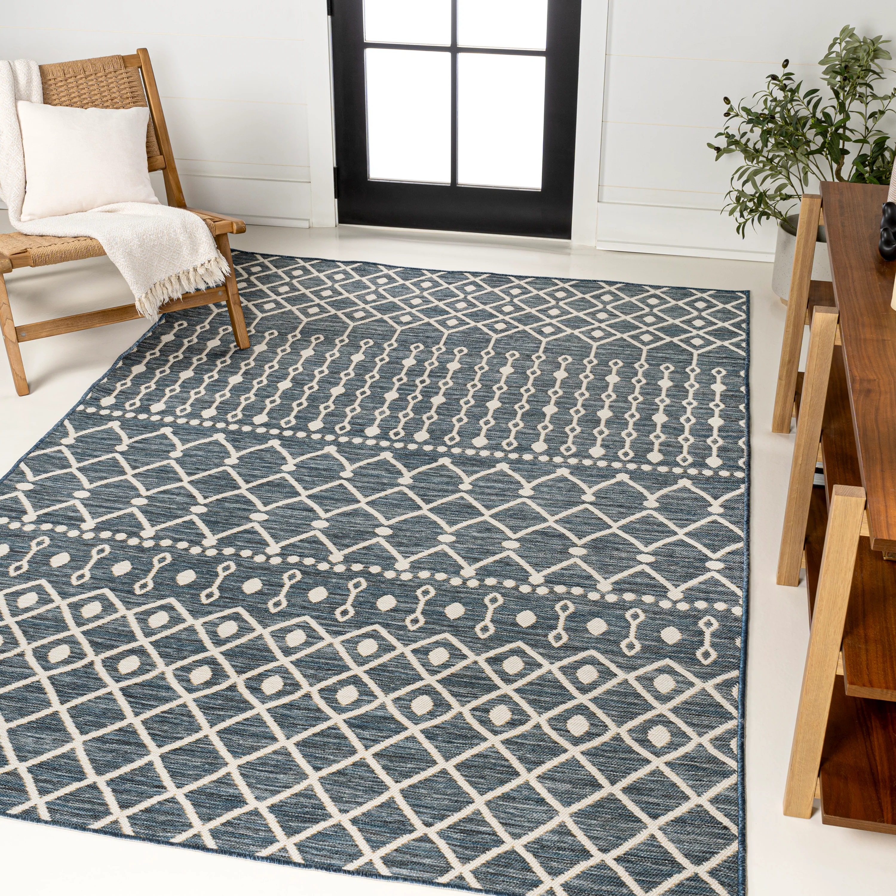 Zana Modern Geometric Moroccan Reversible Machine-Washable Indoor/Outdoor Area Rug