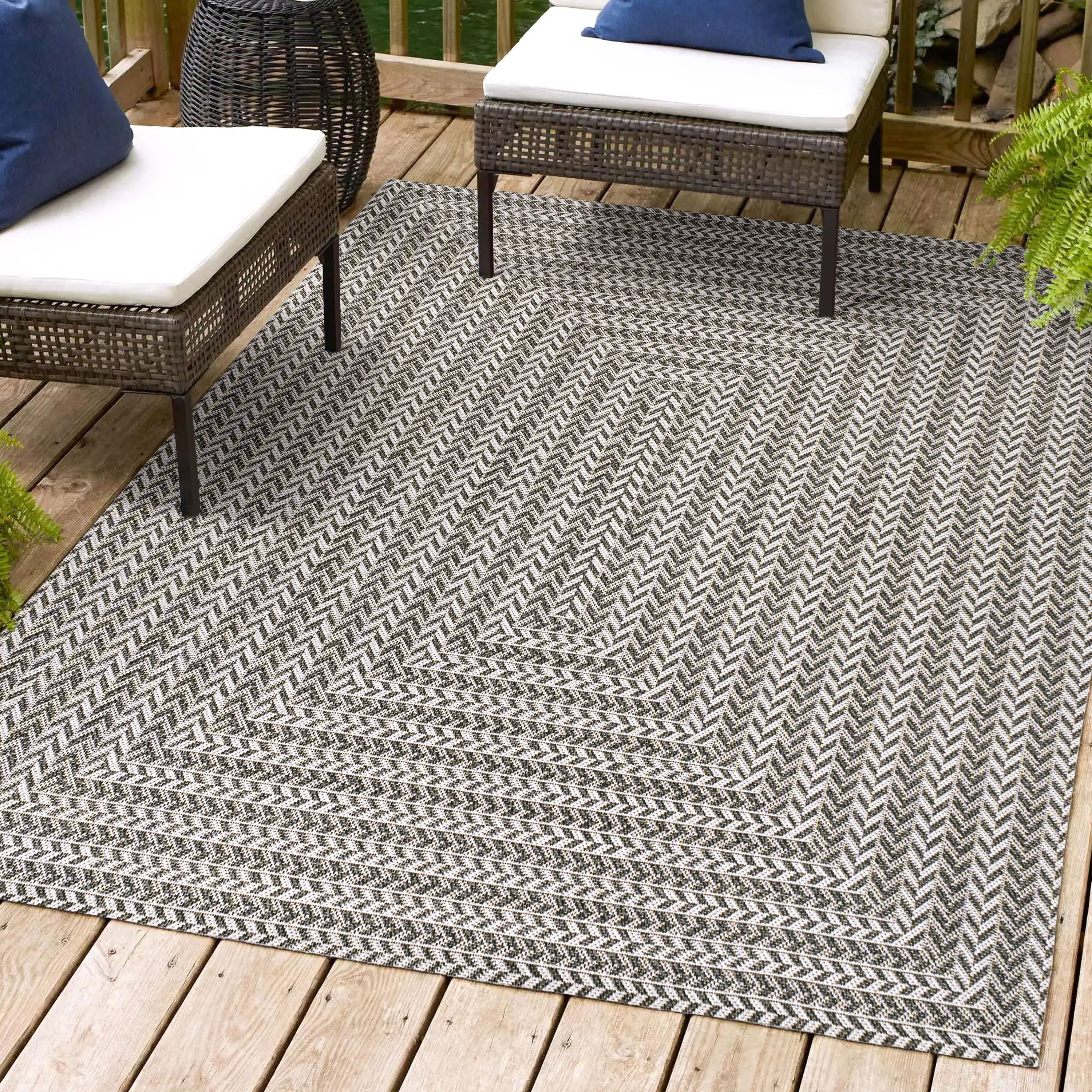 Chevron Modern Concentric Squares Indoor/Outdoor Area Rug