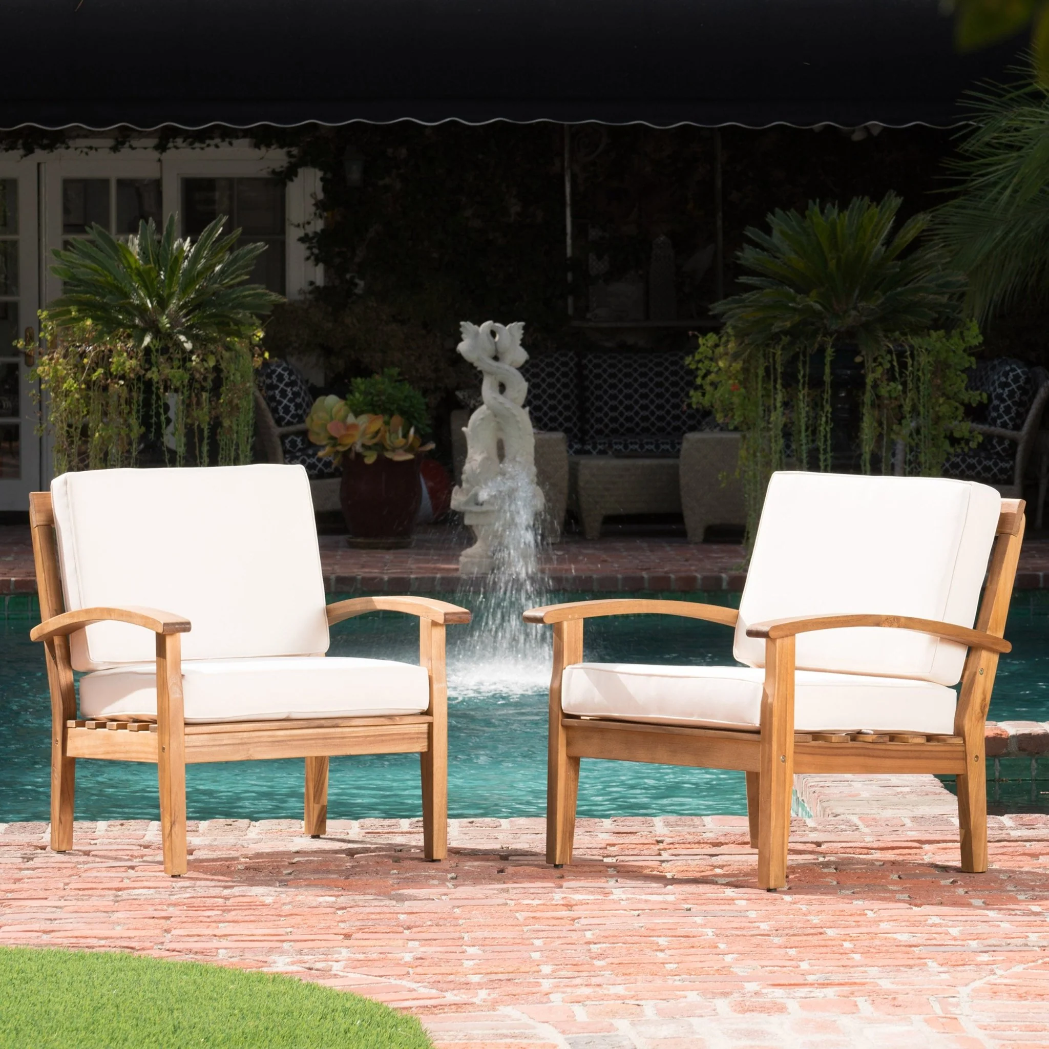 Outdoor Club Chair with Cushion and Acacia Wood Frame