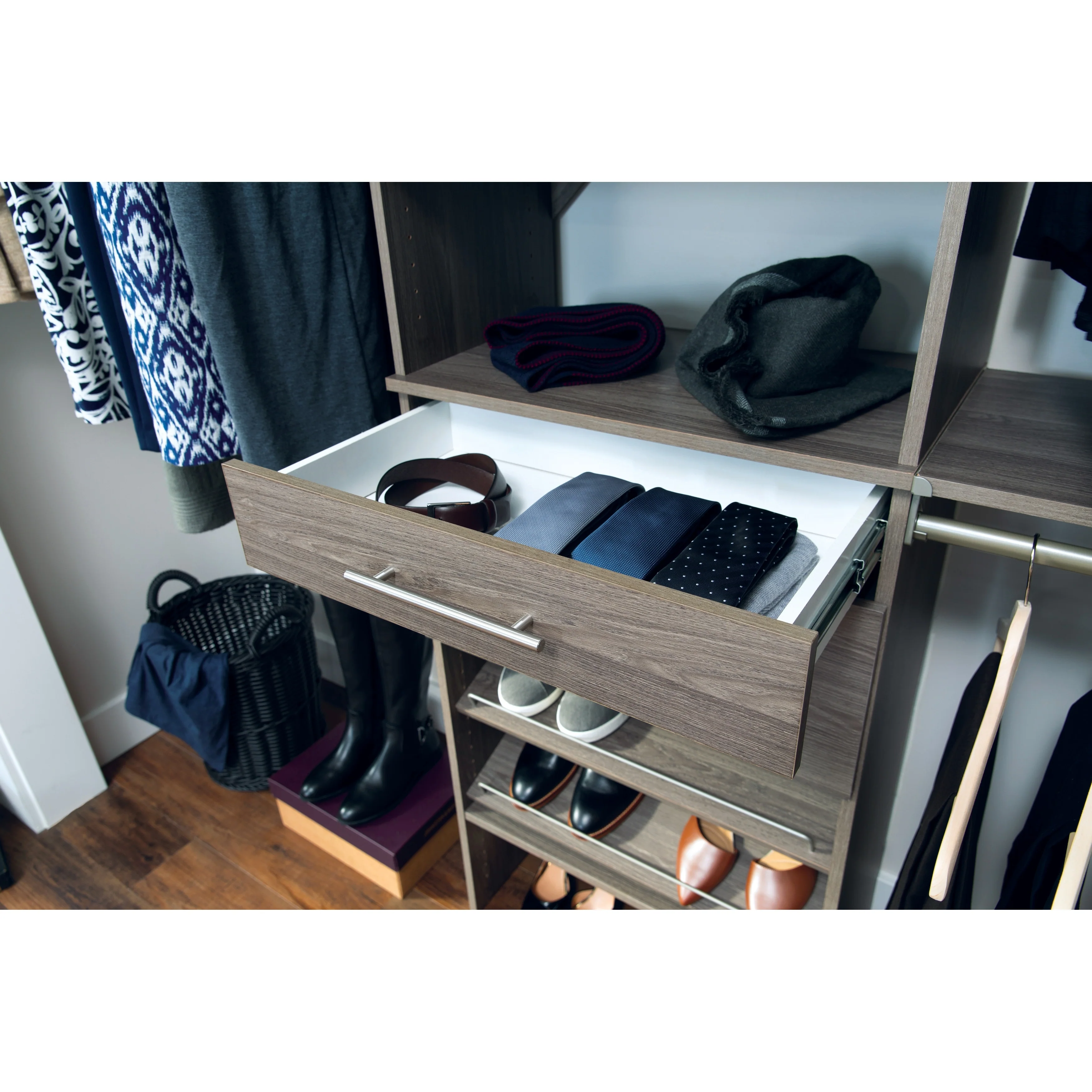 ClosetMaid SuiteSymphony Modern 25