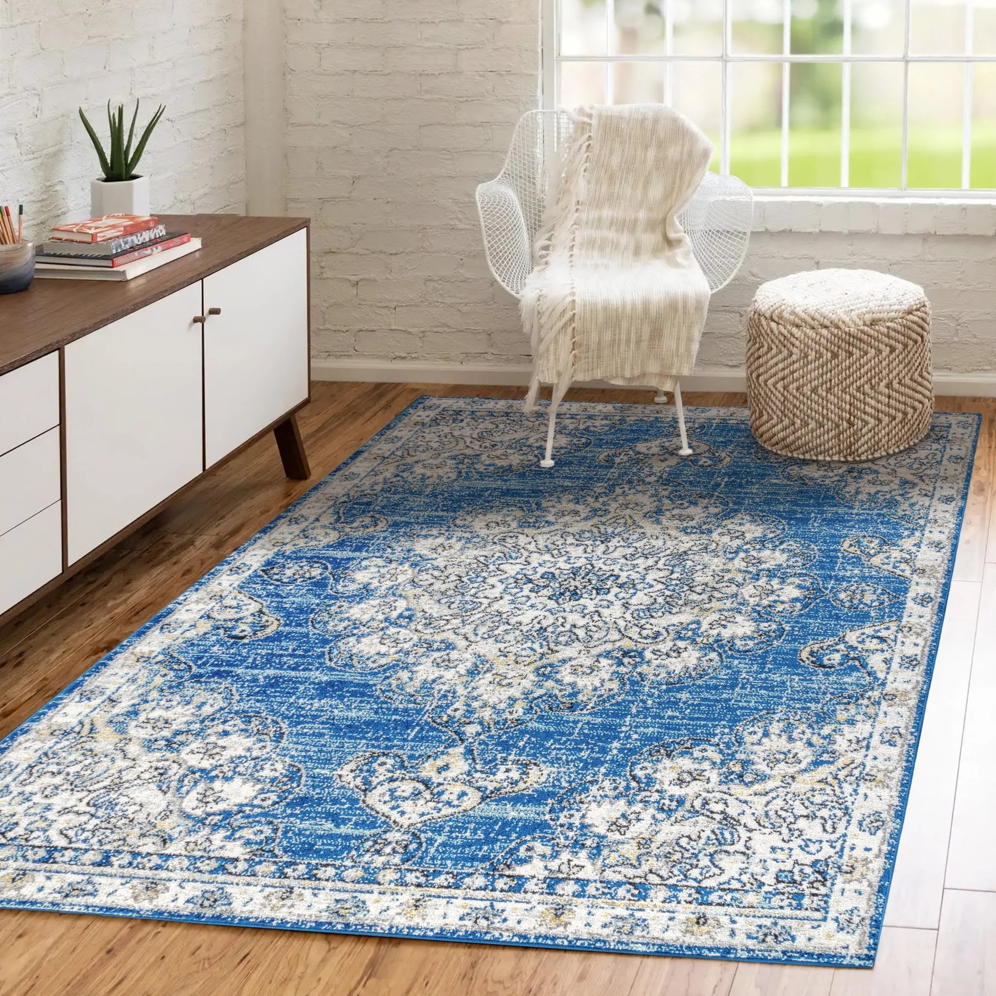 Bohemian FLAIR Boho Vintage Medallion Area Rug