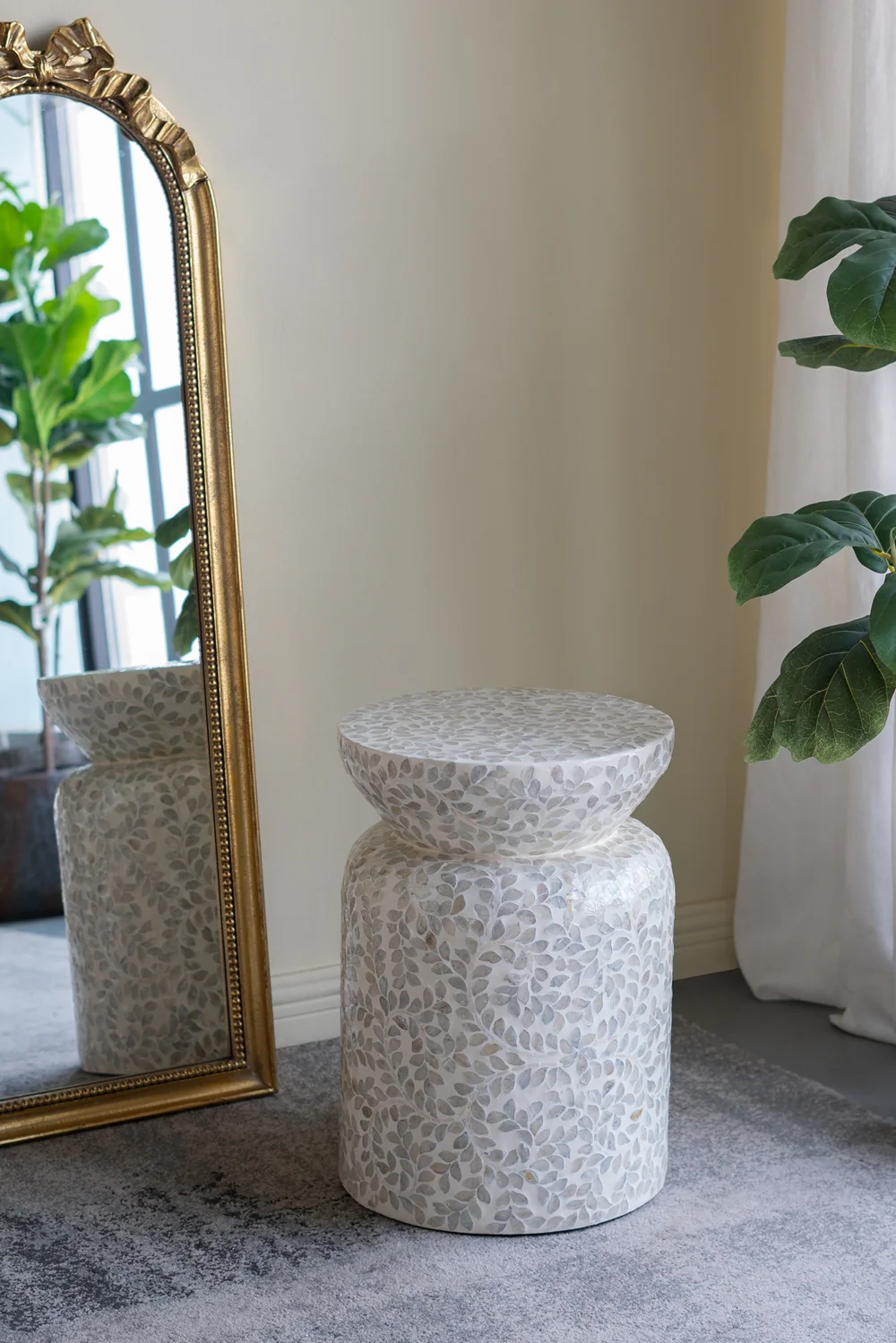 Round Capiz Vine Side Table