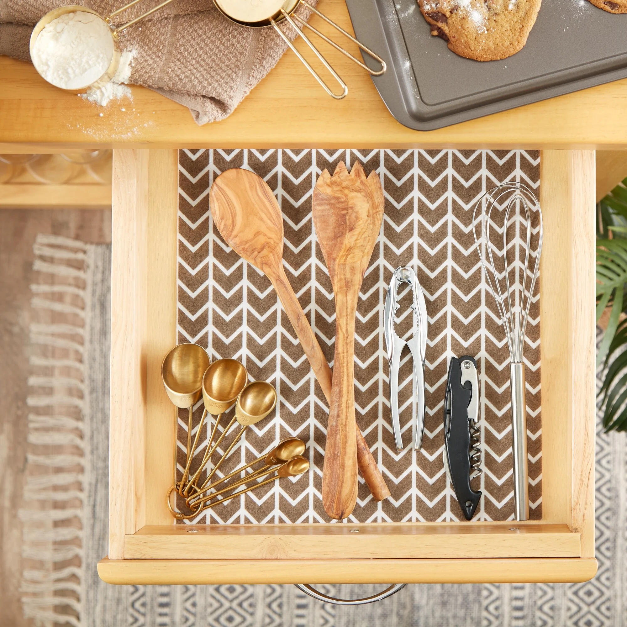 DII Grey Lattice Shelf Liner (Set of 2)