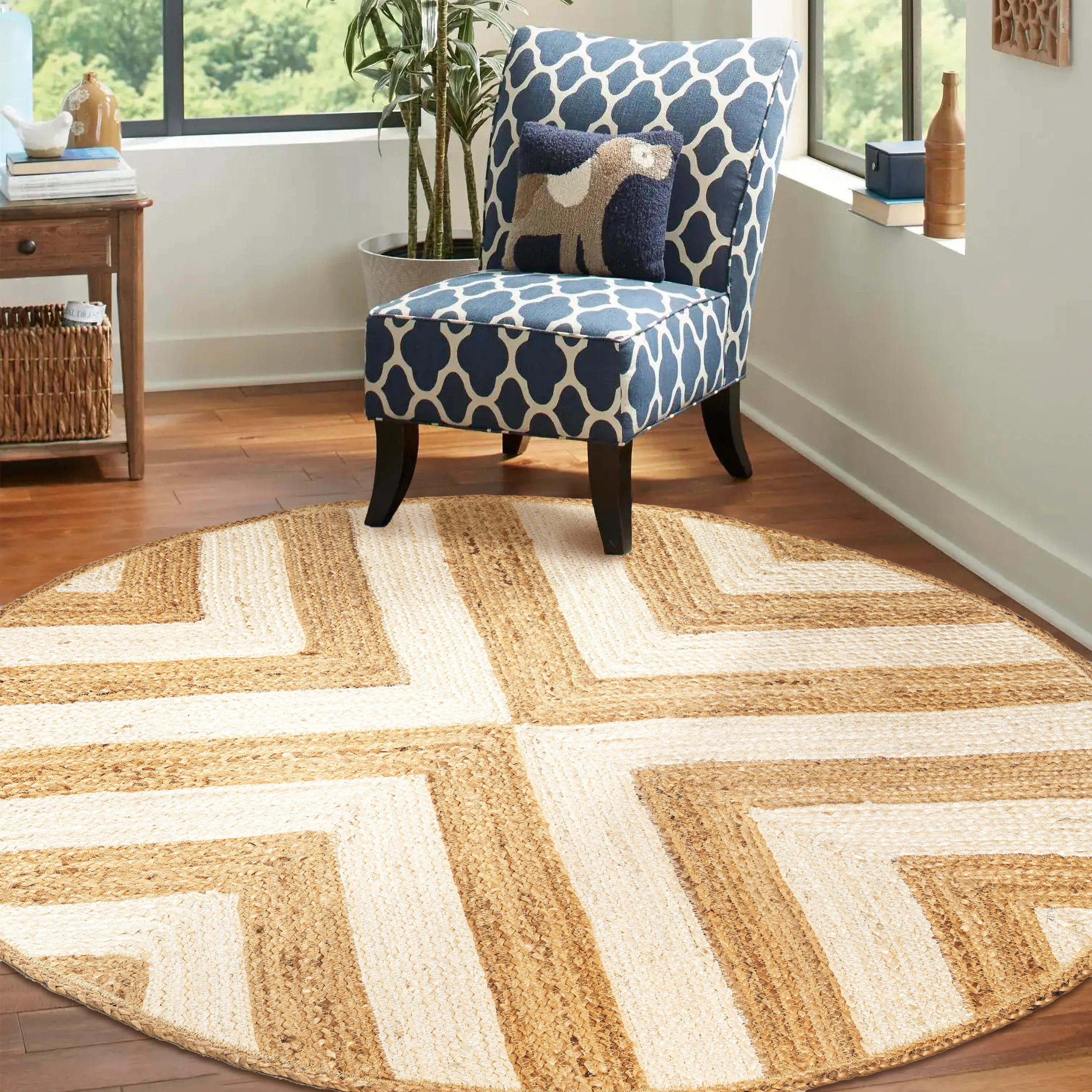 Piper Two-Tone Chevron Round Jute Round Area Rug