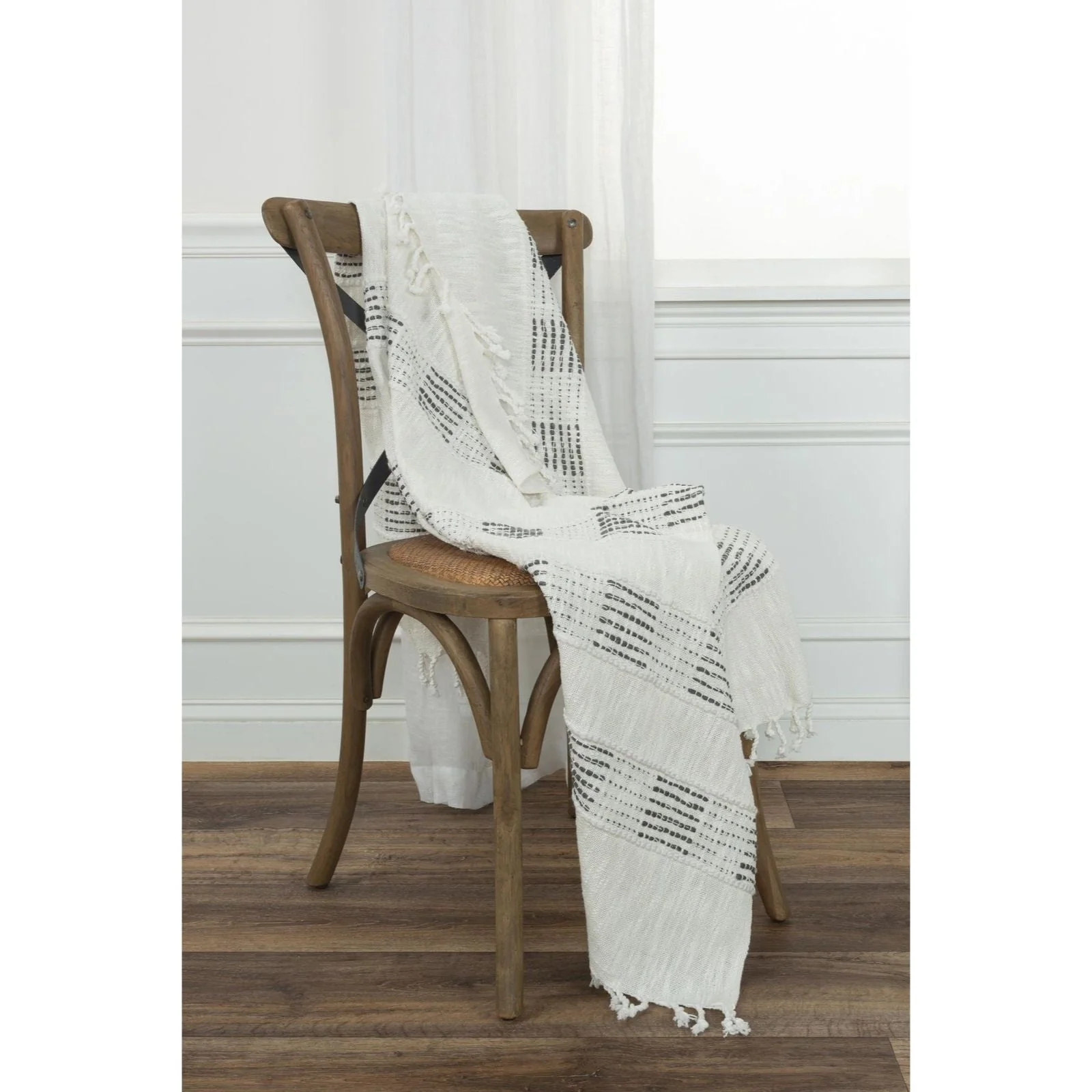 Hand loomed Stripe 95% Cotton, 5 % Acrylic Throw