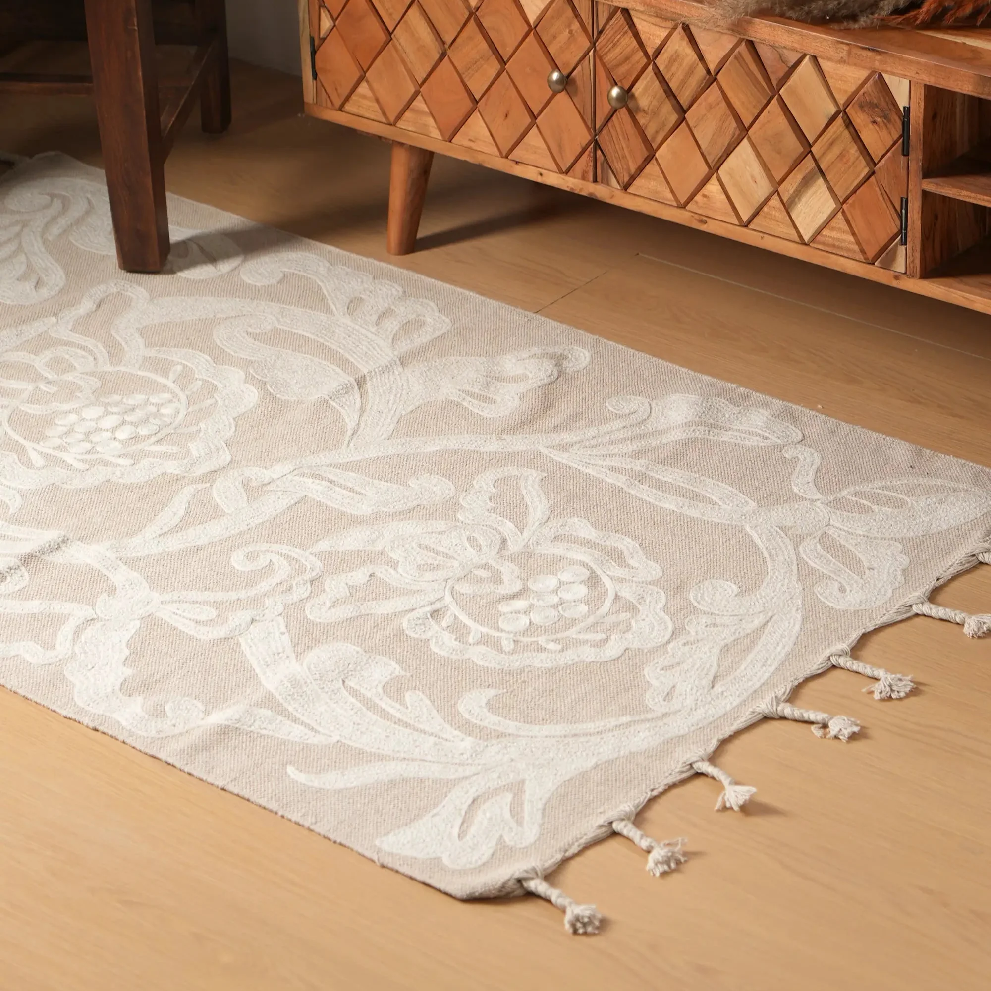 Cotton Embroidered Rug with Braided Tassels
