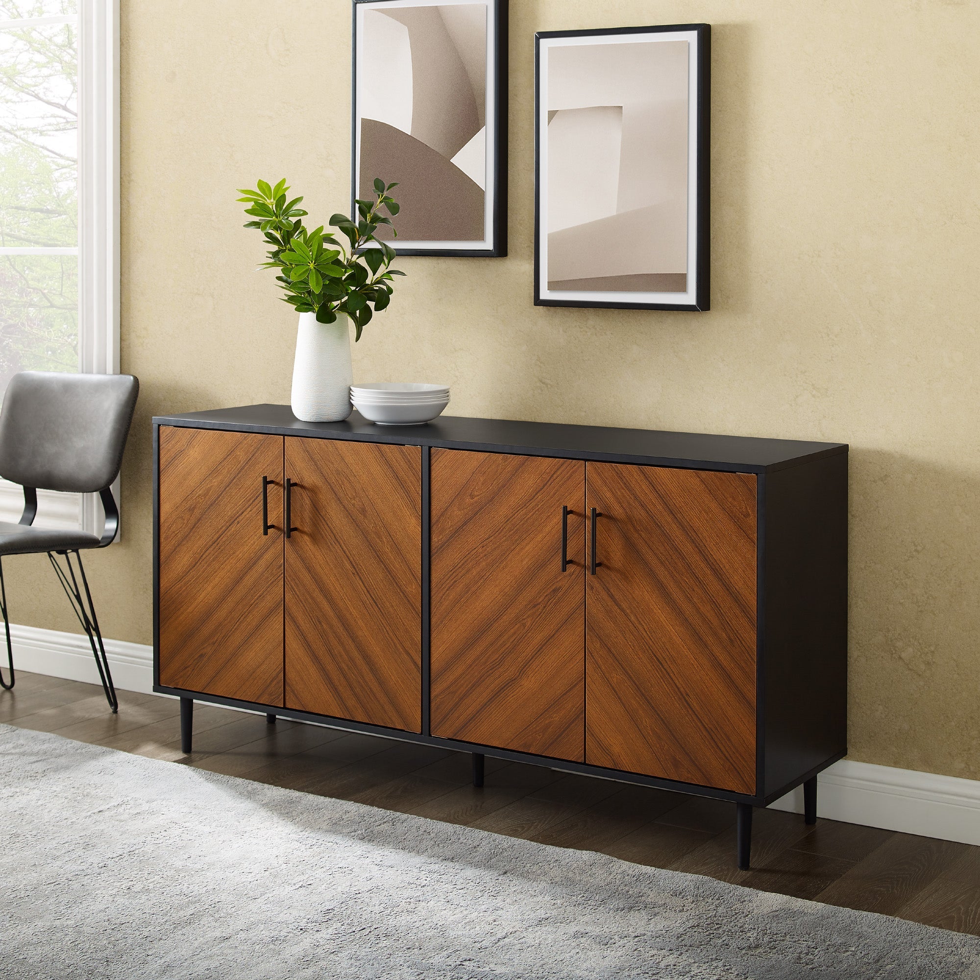 Quenched Buffet Cabinet with Metal Legs and 4 Doors