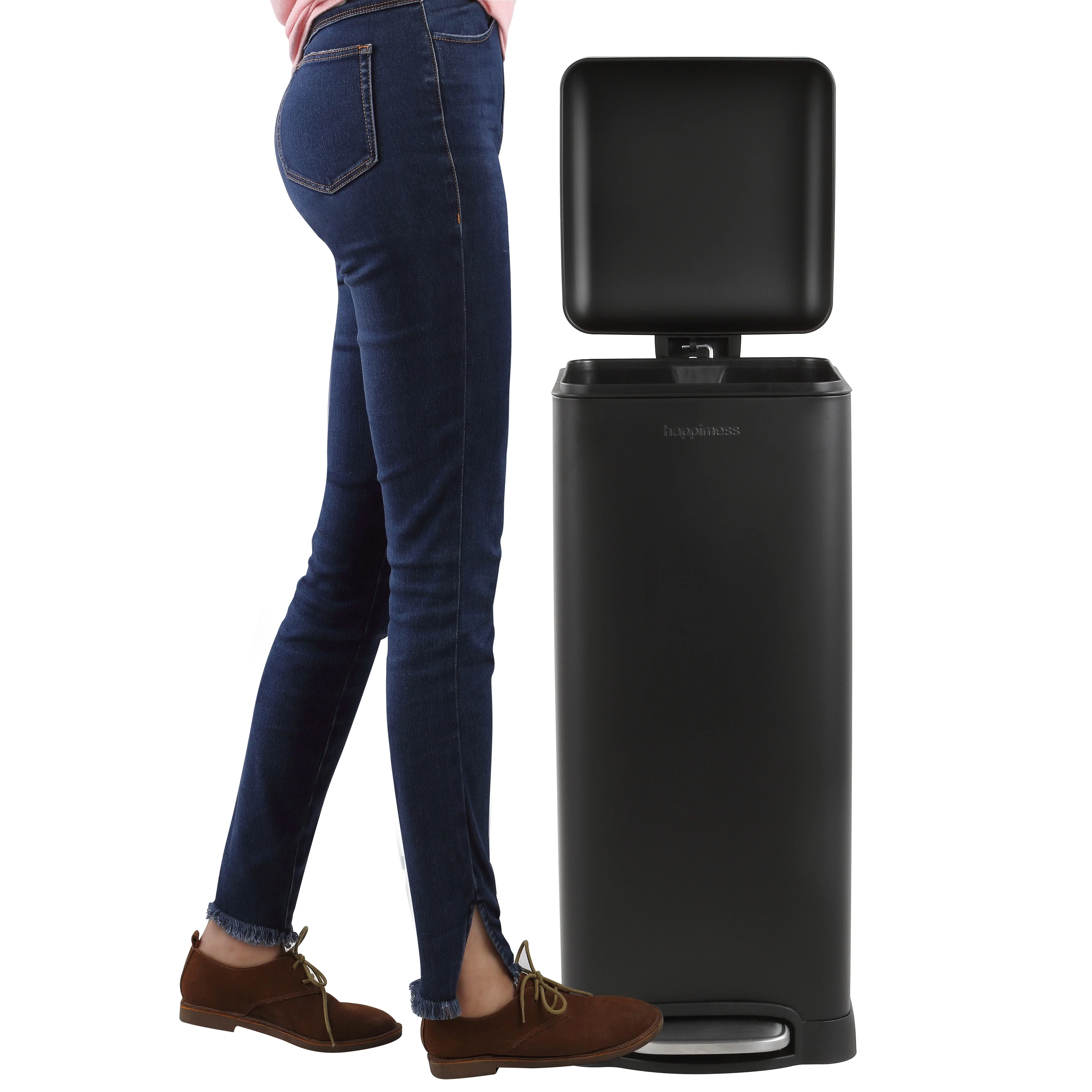 happimess Betty Retro 8-Gallon Step-Open Trash Can