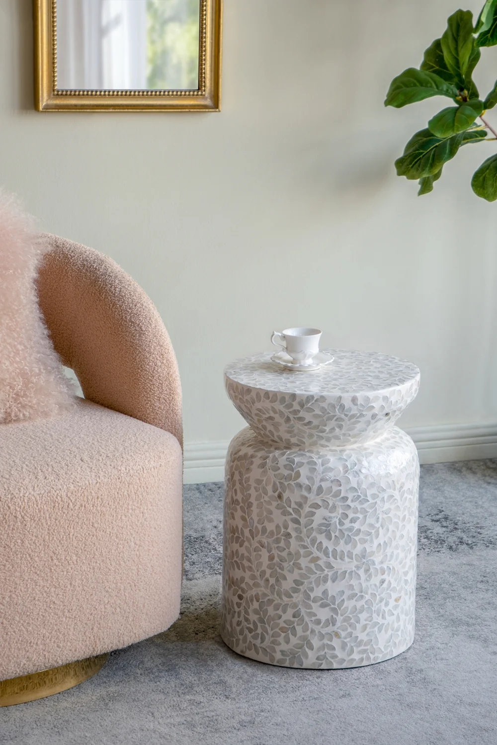 Round Capiz Vine Side Table