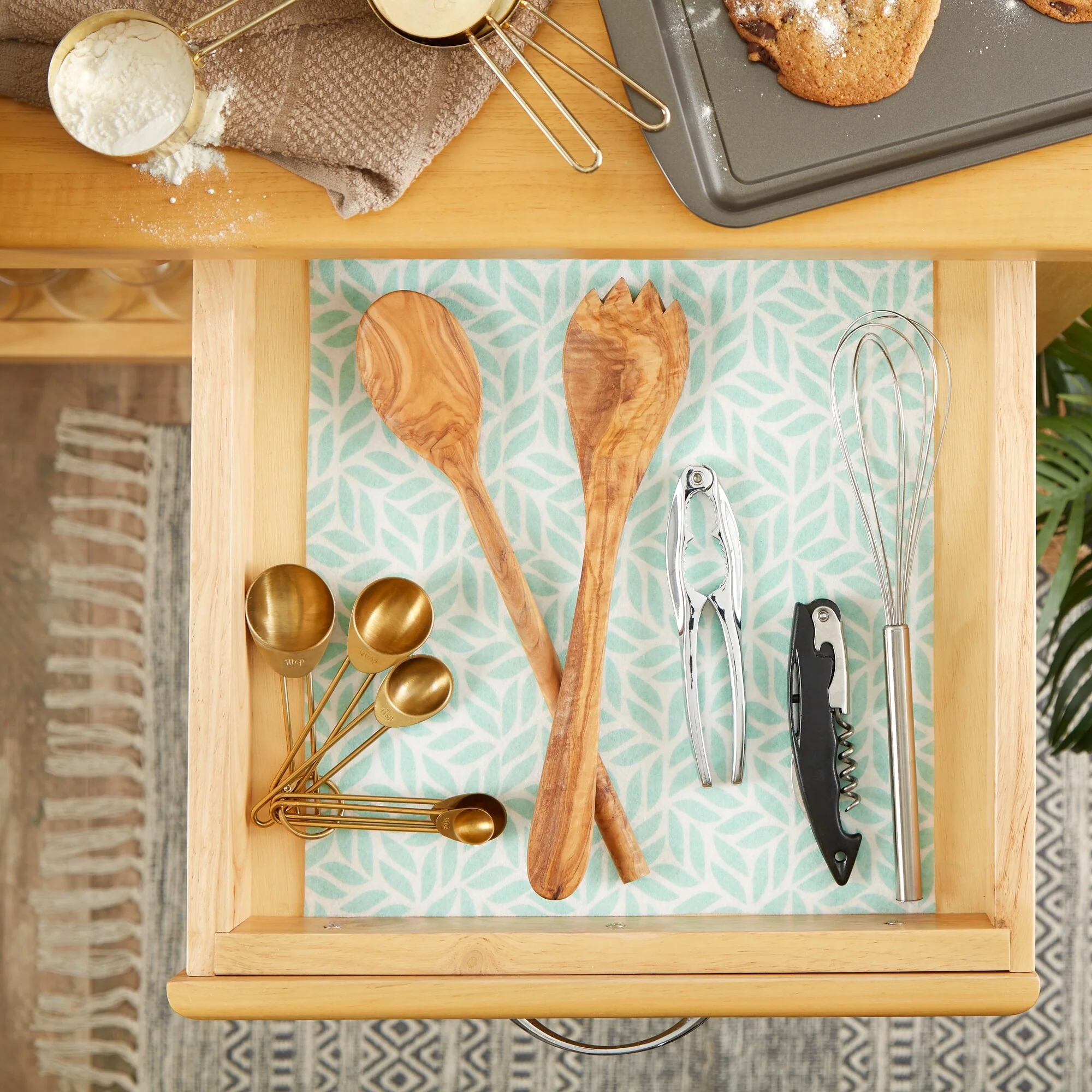 DII Grey Lattice Shelf Liner (Set of 2)