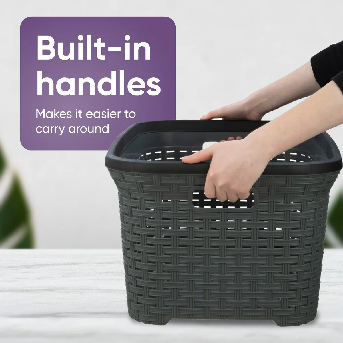 Superio Large Wicker Laundry Basket with Cutout Carry Handles - Capacity: 50l