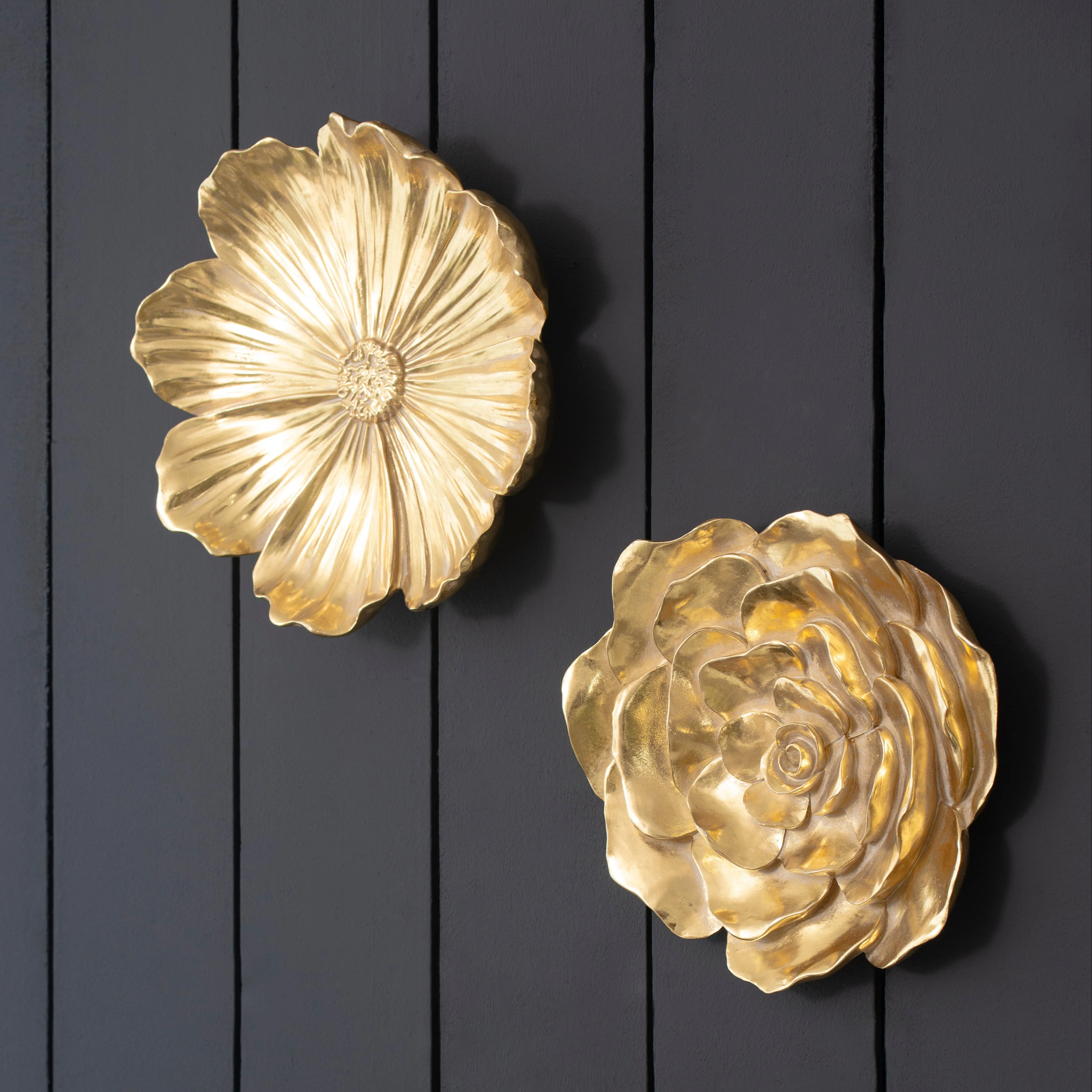 2-Piece Resin Rose Hanging Wall Decor