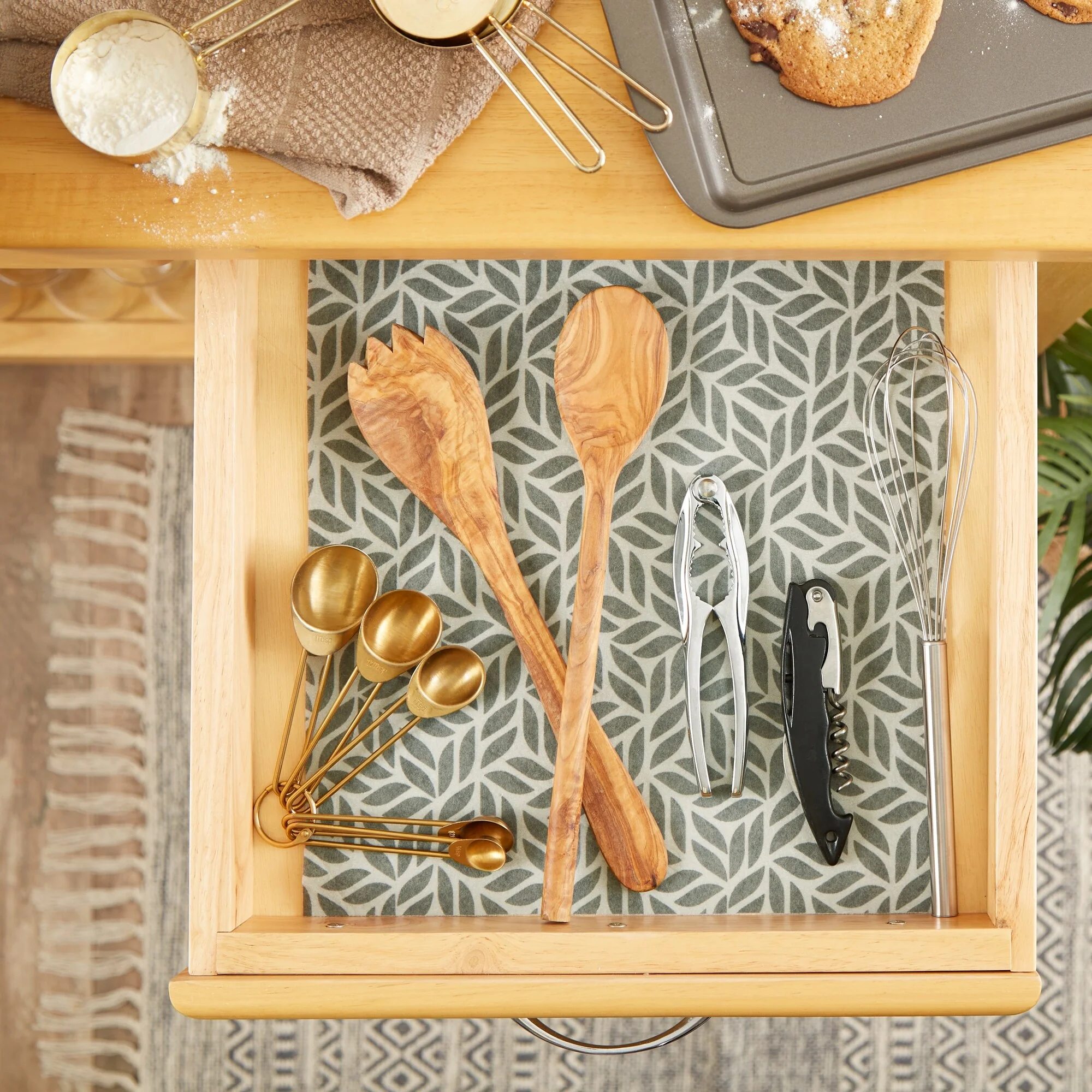 DII Grey Lattice Shelf Liner (Set of 2)