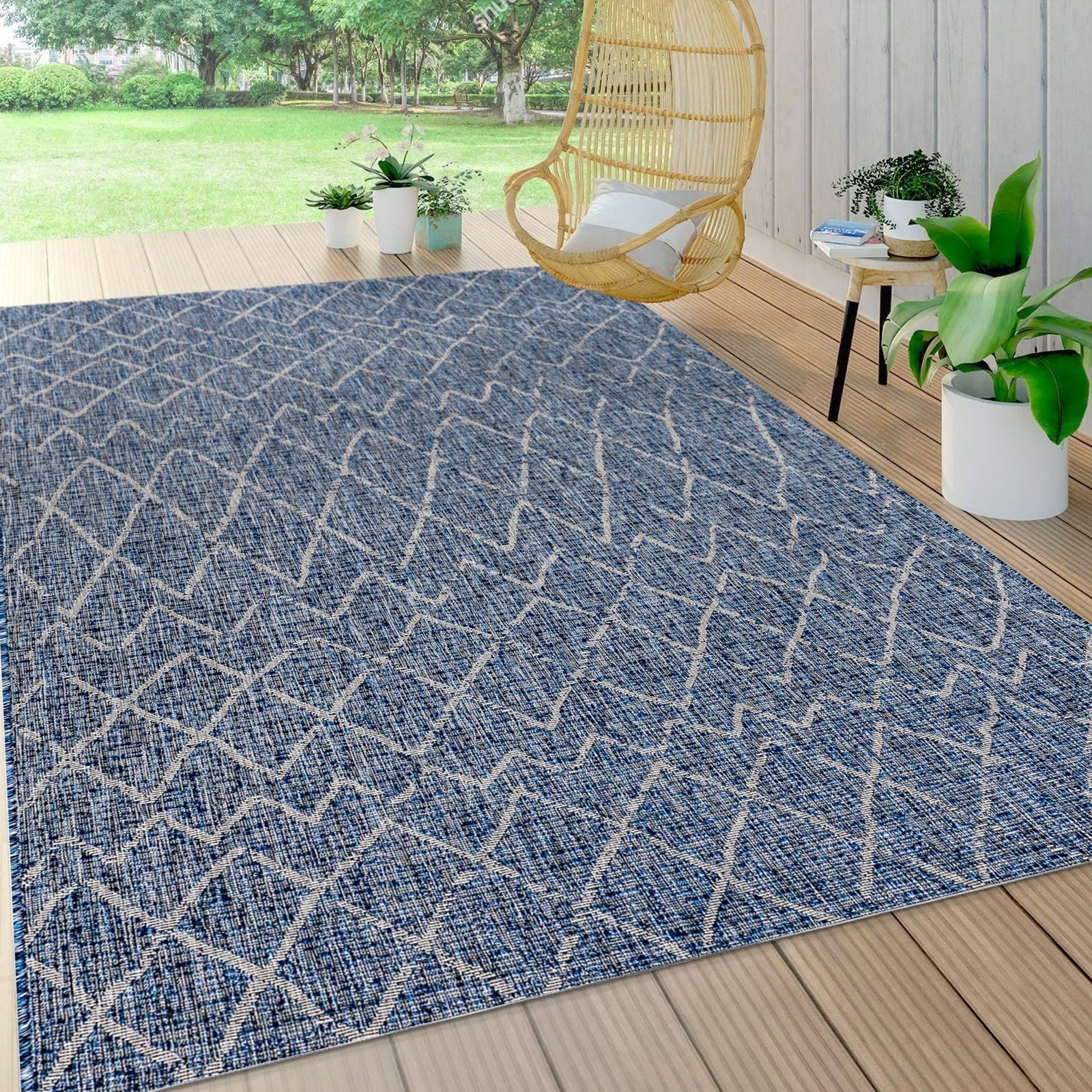 Madaba Moroccan Trellis Indoor/Outdoor Area Rug