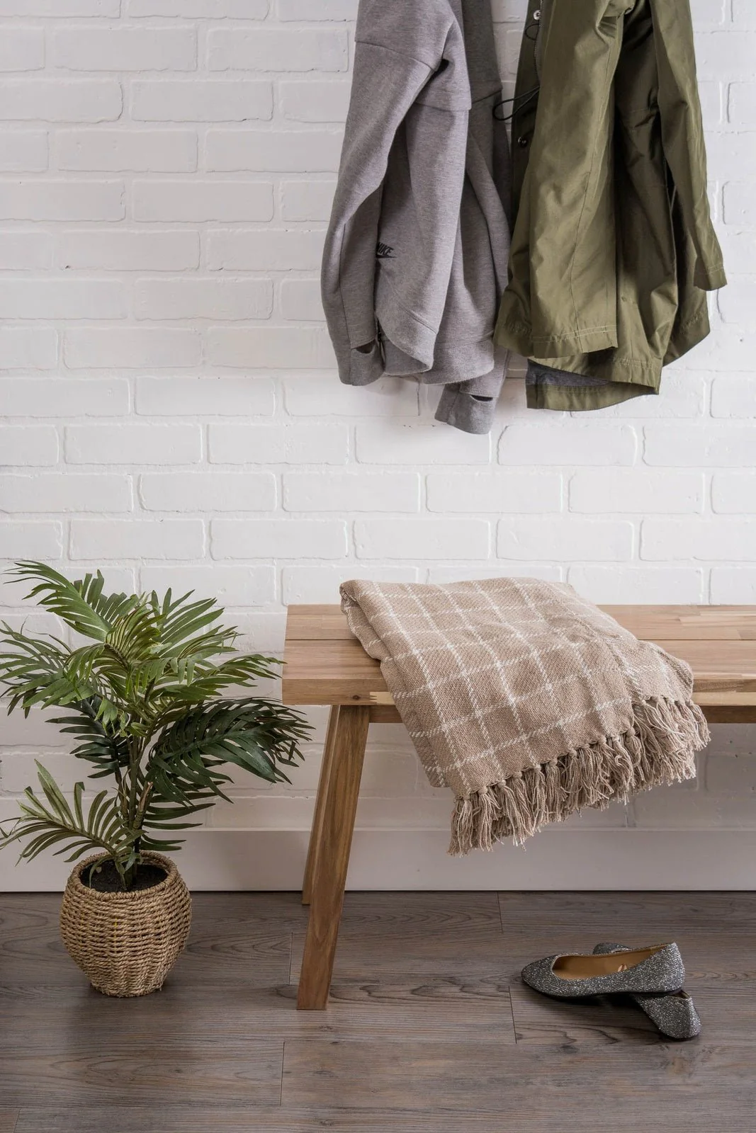 Stone Checked Plaid Throw