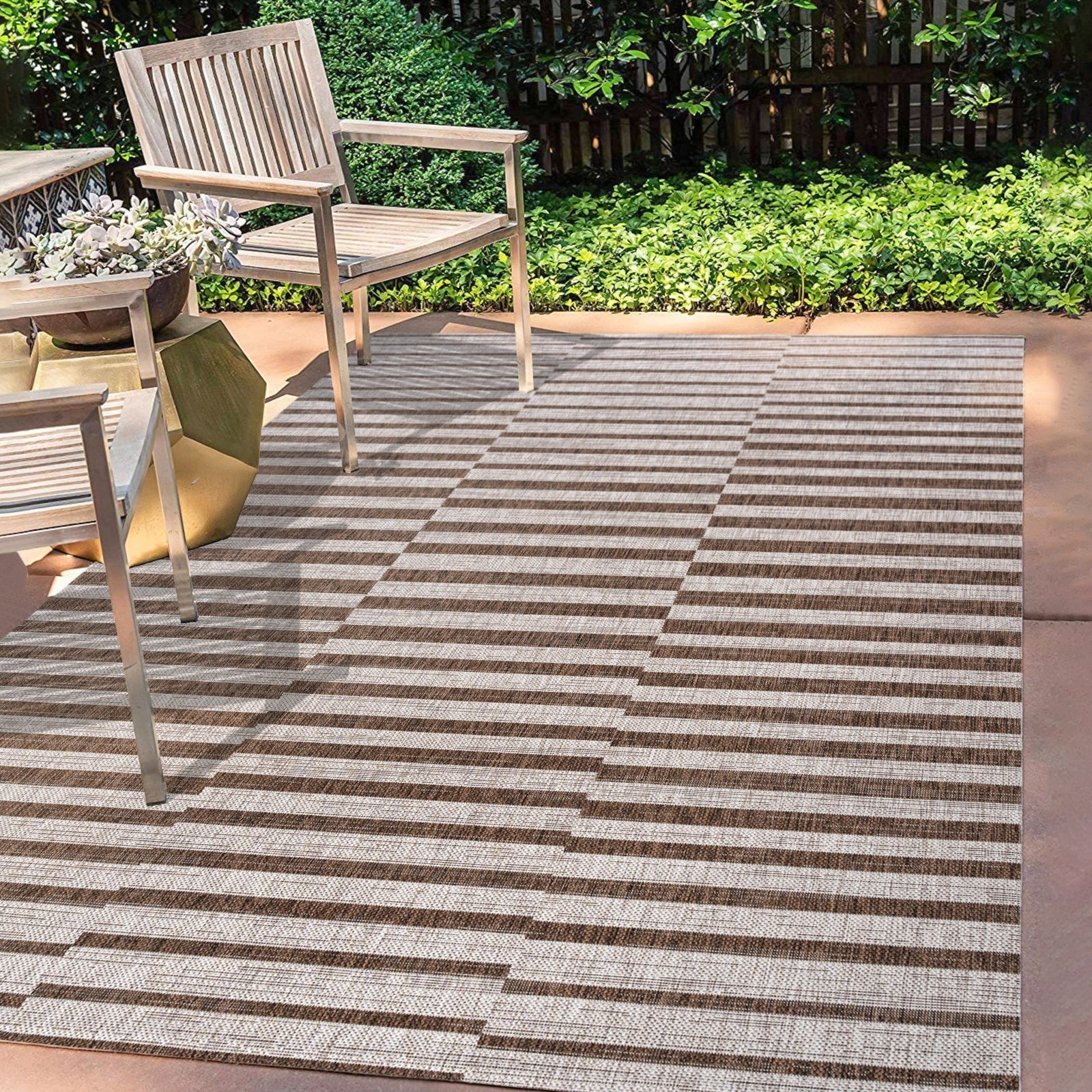 Sukie Modern Offset Stripe  Indoor/Outdoor Area Rug