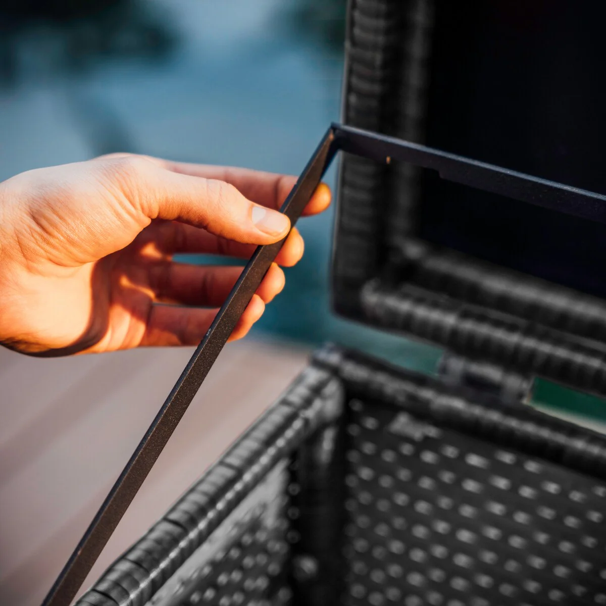 Nestl Outdoor Patio 30 Gallon Durable Wicher Trash Can with Lid