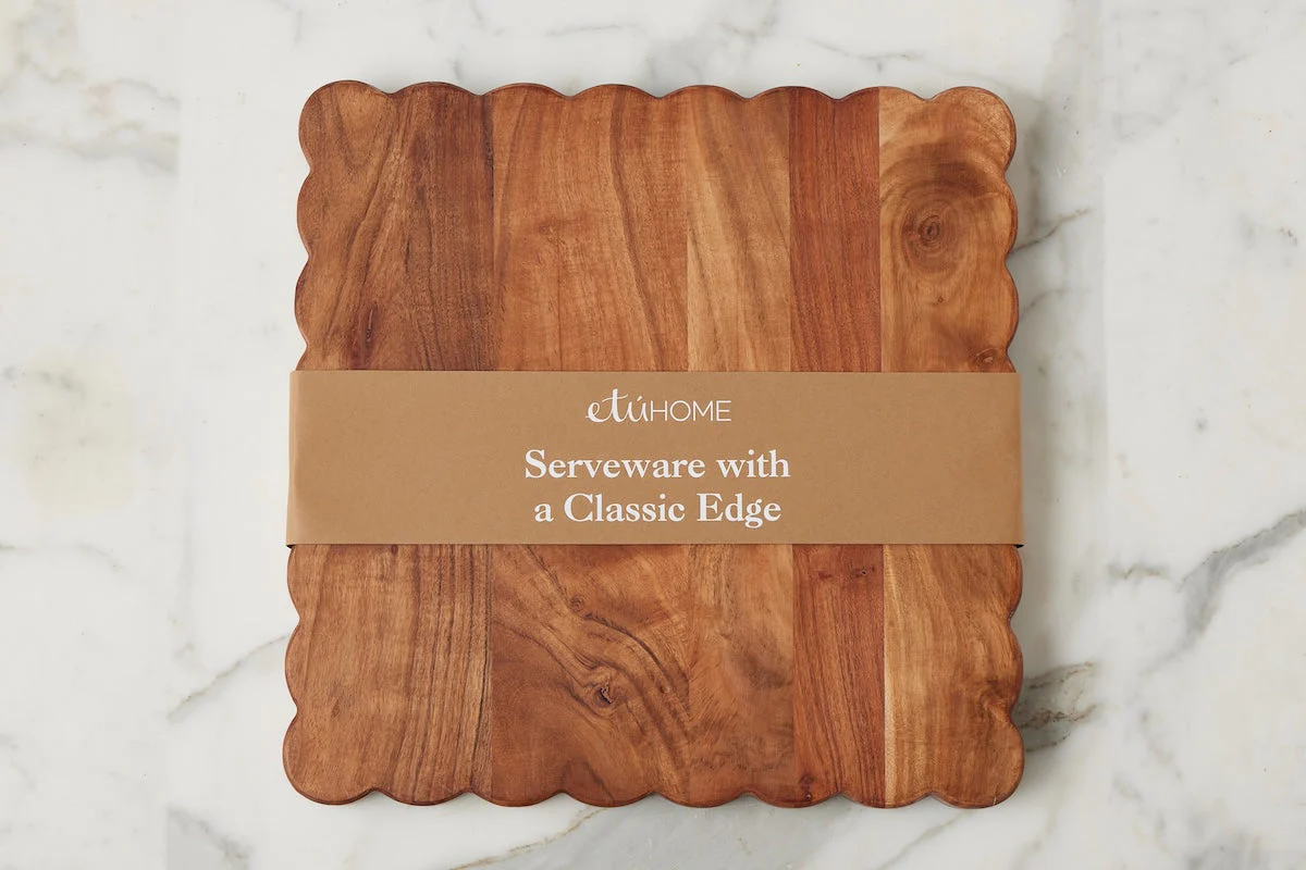 Square Scalloped Cutting Board
