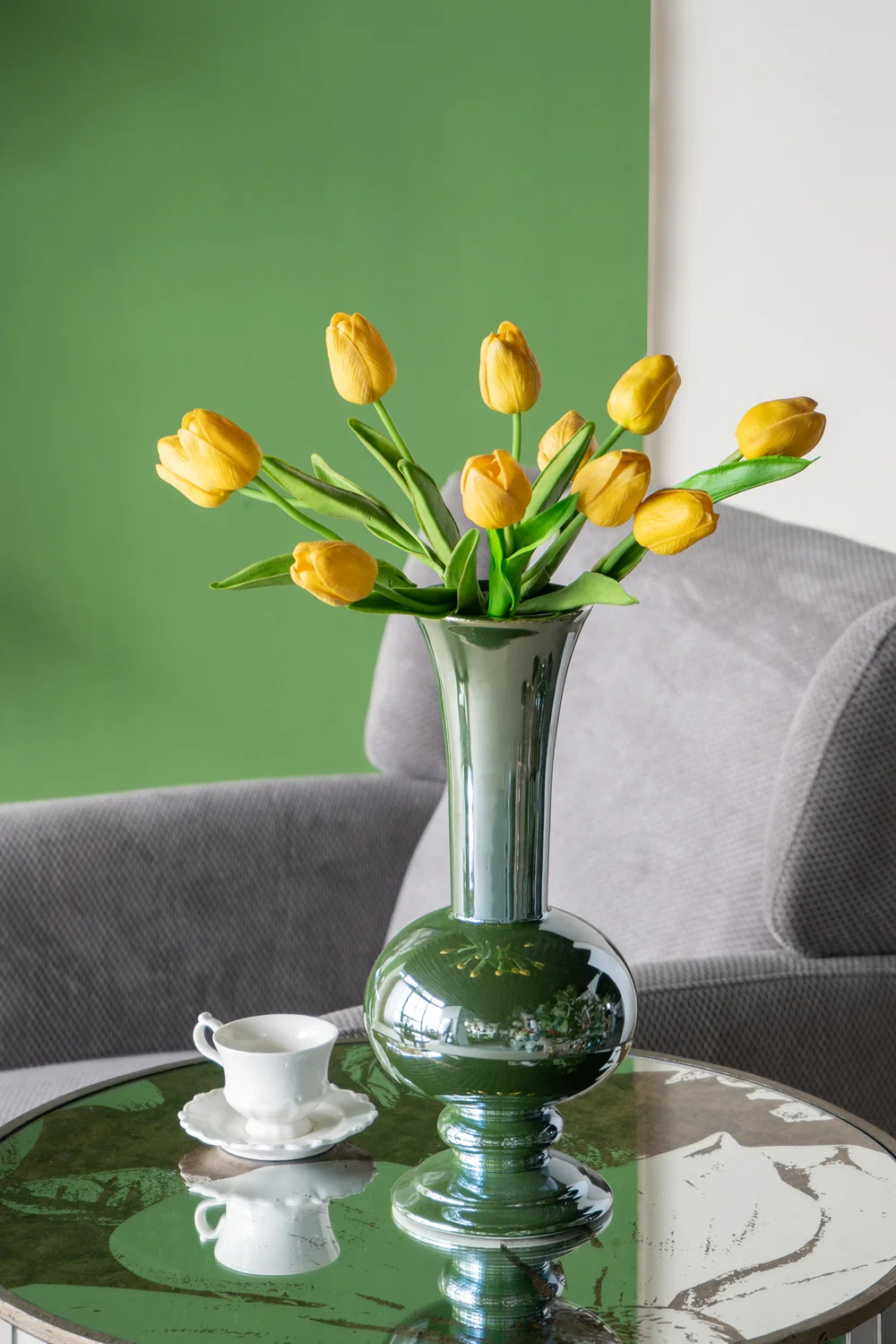 Aesthetic Round End Table with Floral Design