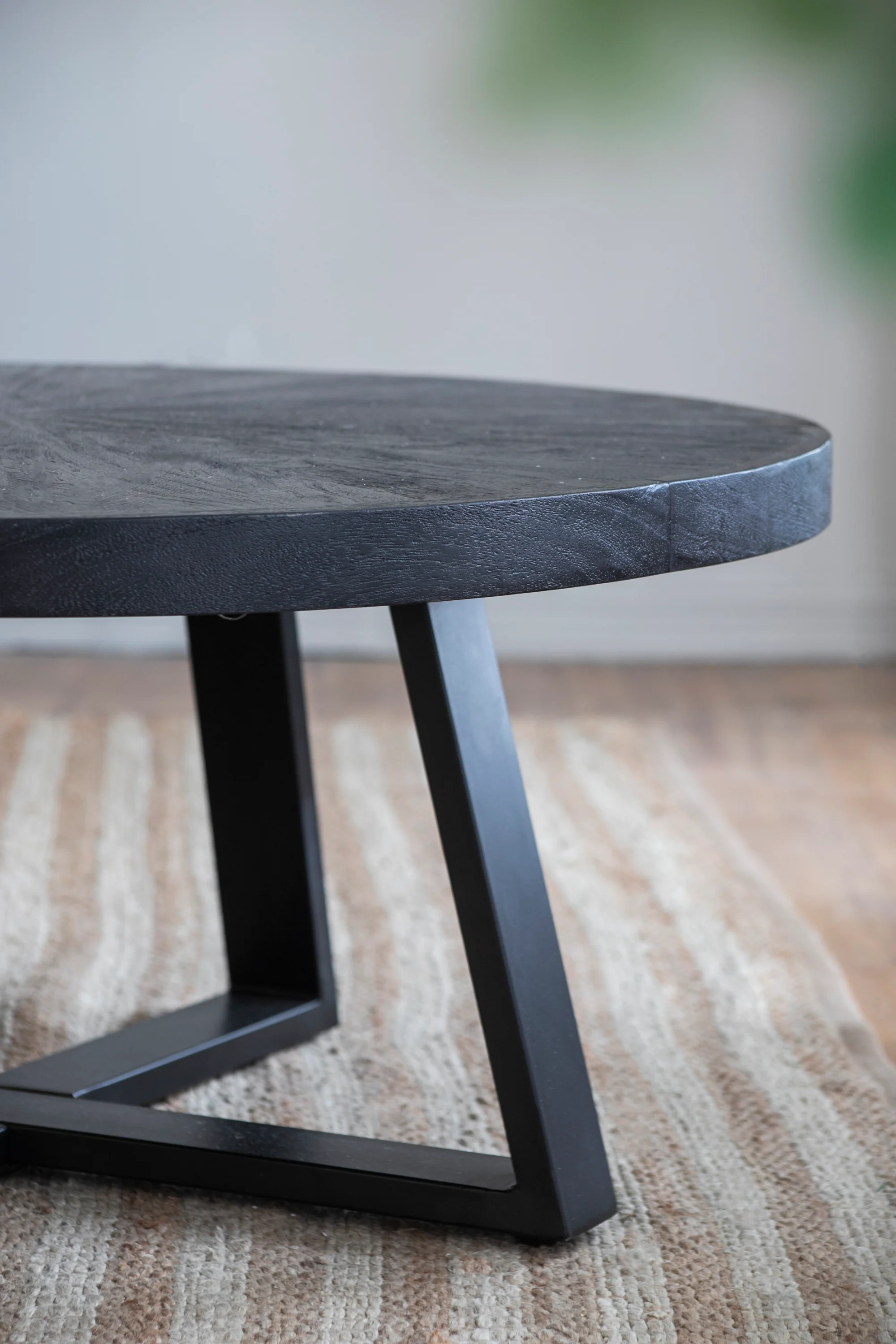 Round Coffee Table, Black