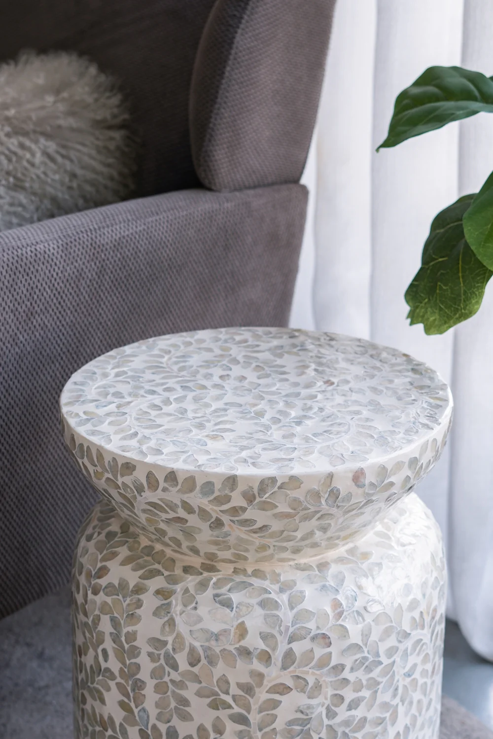 Round Capiz Vine Side Table