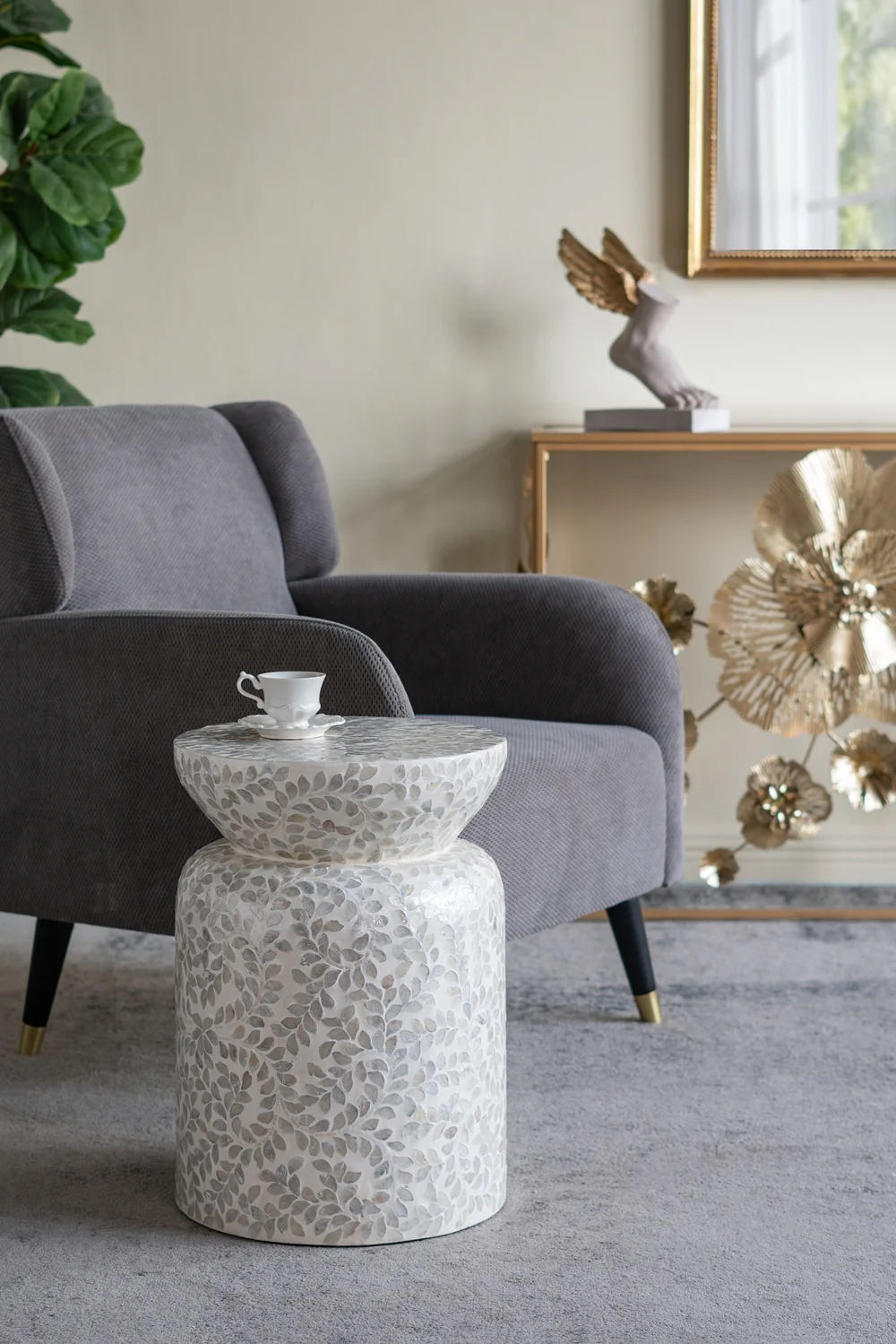 Round Capiz Vine Side Table