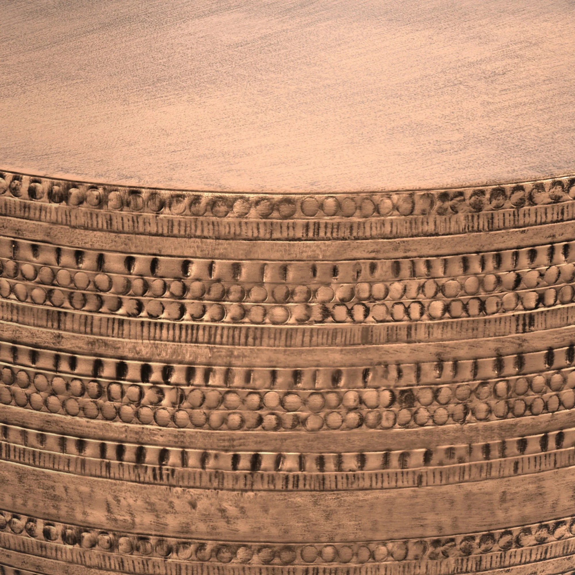 Imagination Large Round-Shaped Metal Coffee Table