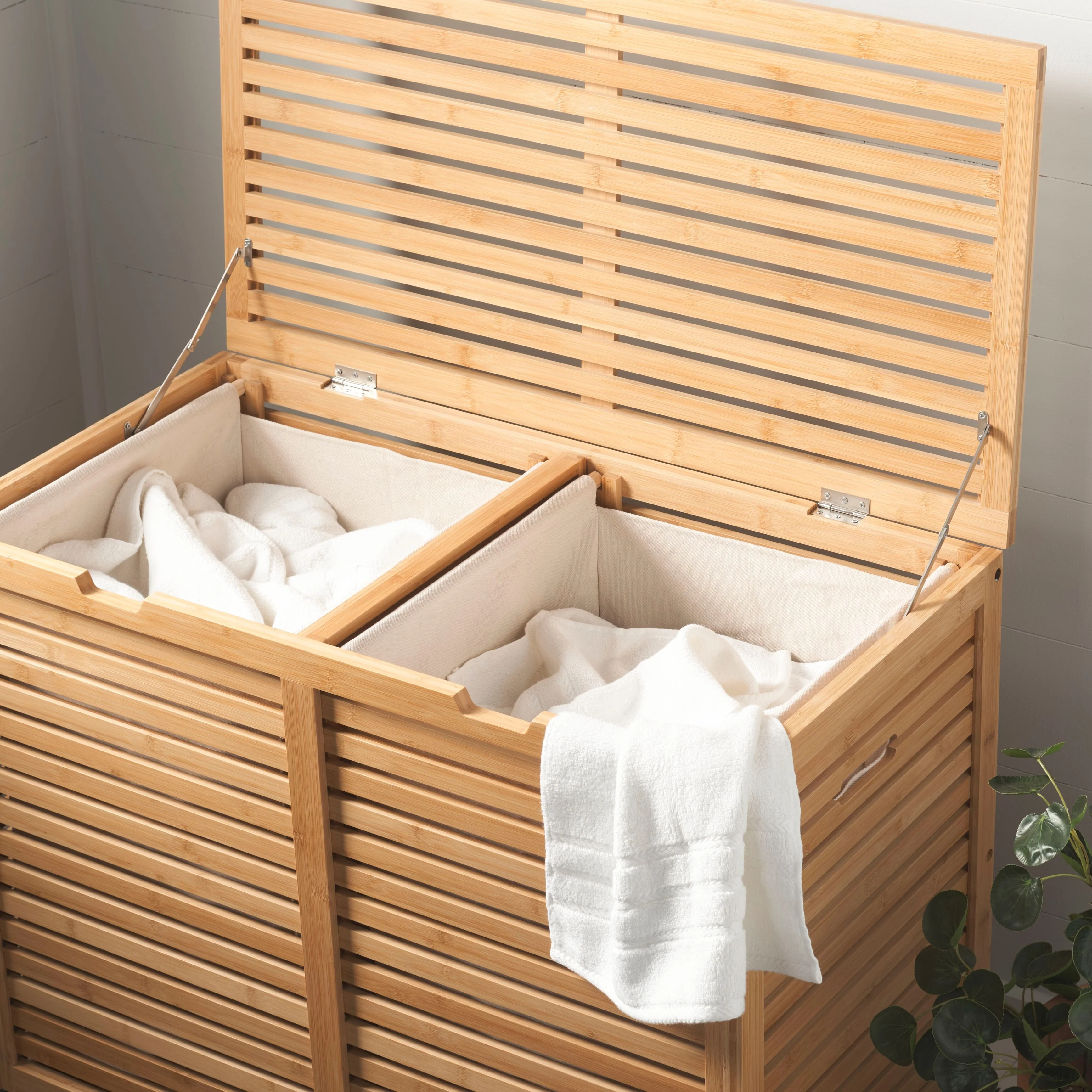 SAFAVIEH Lyubka 2-Compartment Laundry Basket - 34.3 In. W x 17.7 In. D x 25 In. H - 34Wx18Dx25H