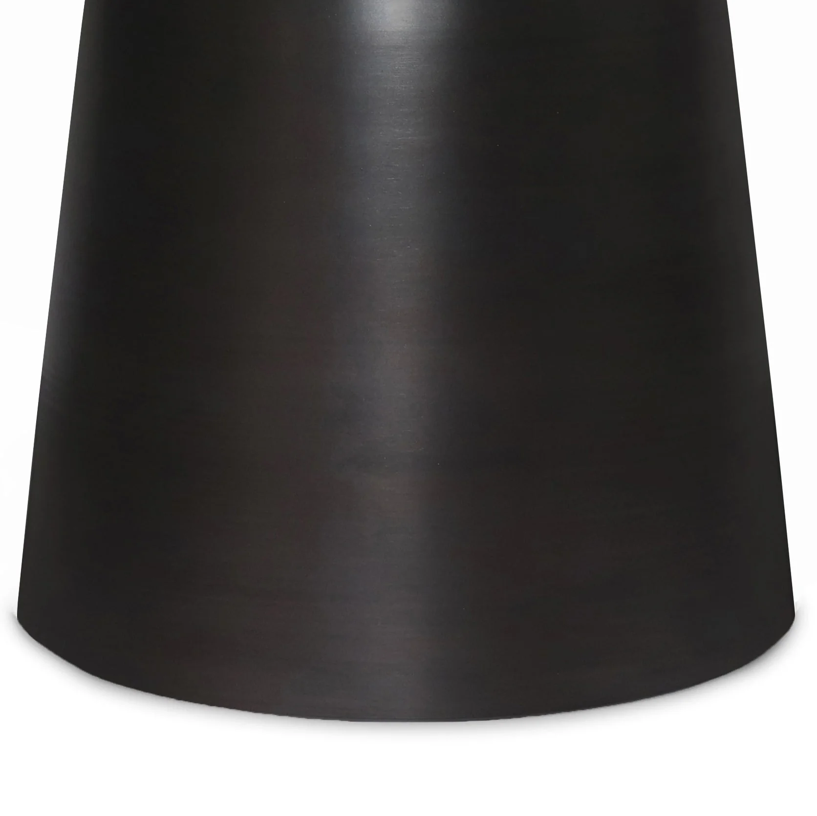 Solsticea Metal Accent Table with Round Top Design