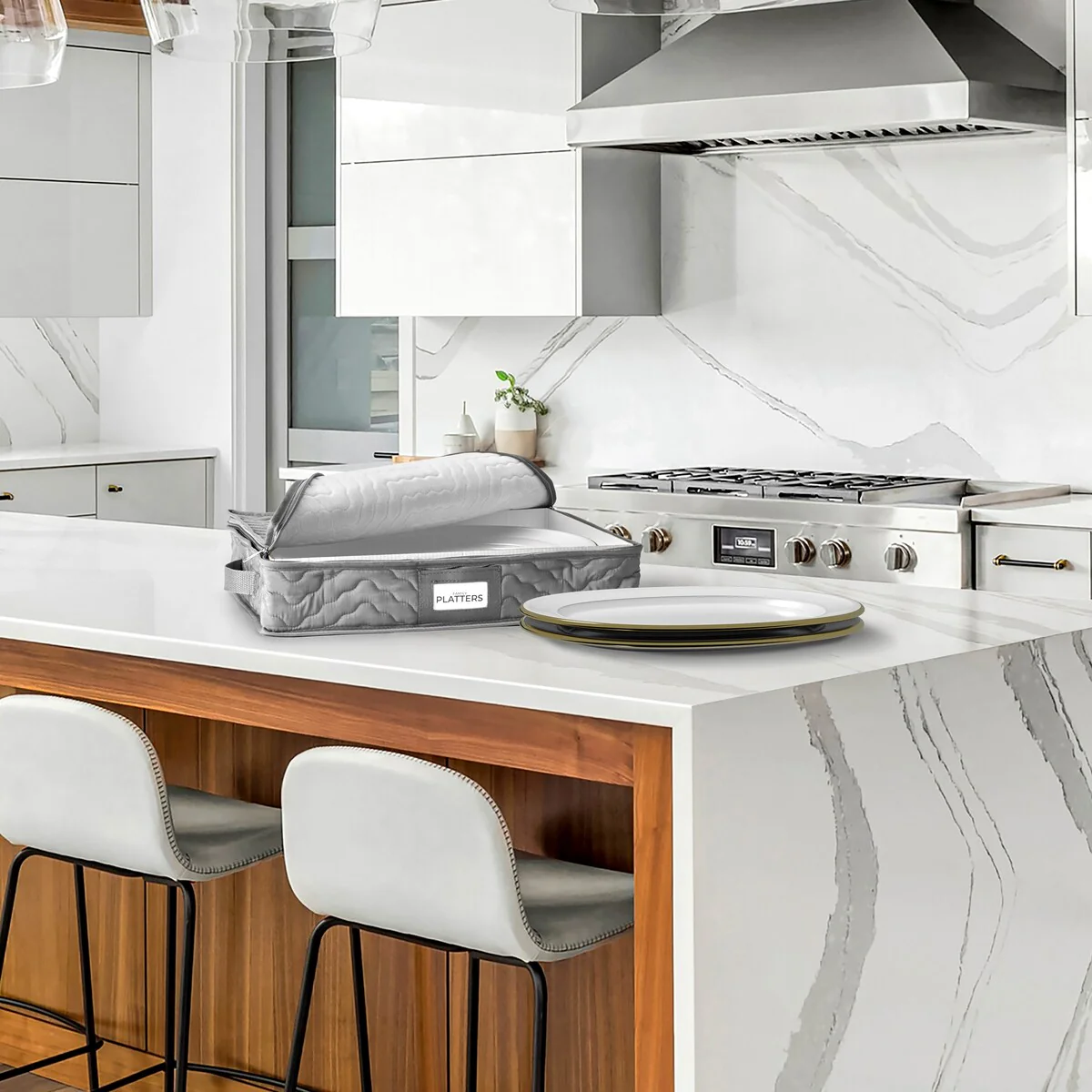 4 Plate China Quilted Container - 17