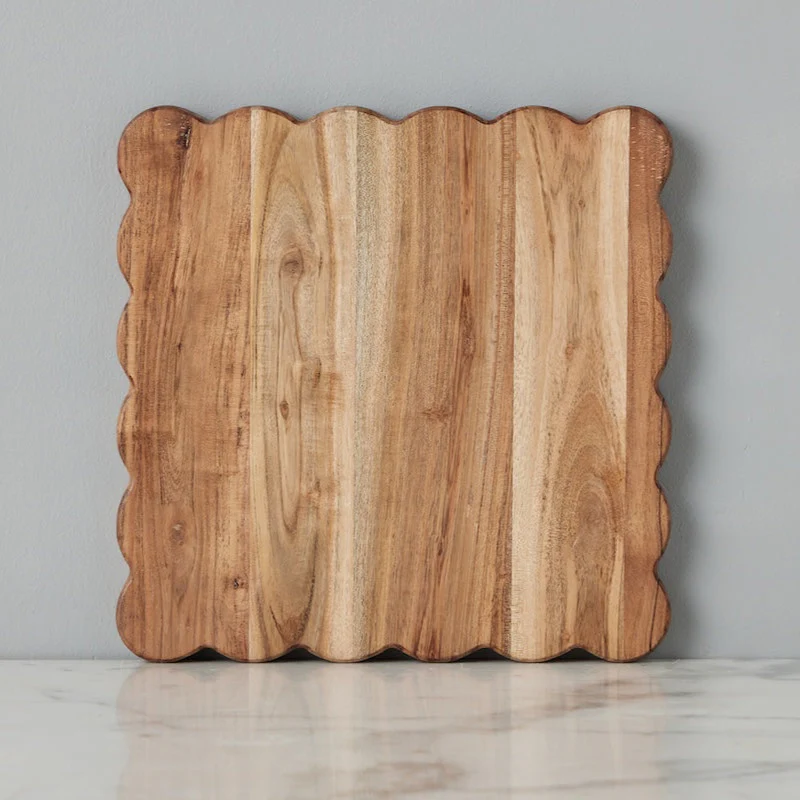 Square Scalloped Cutting Board