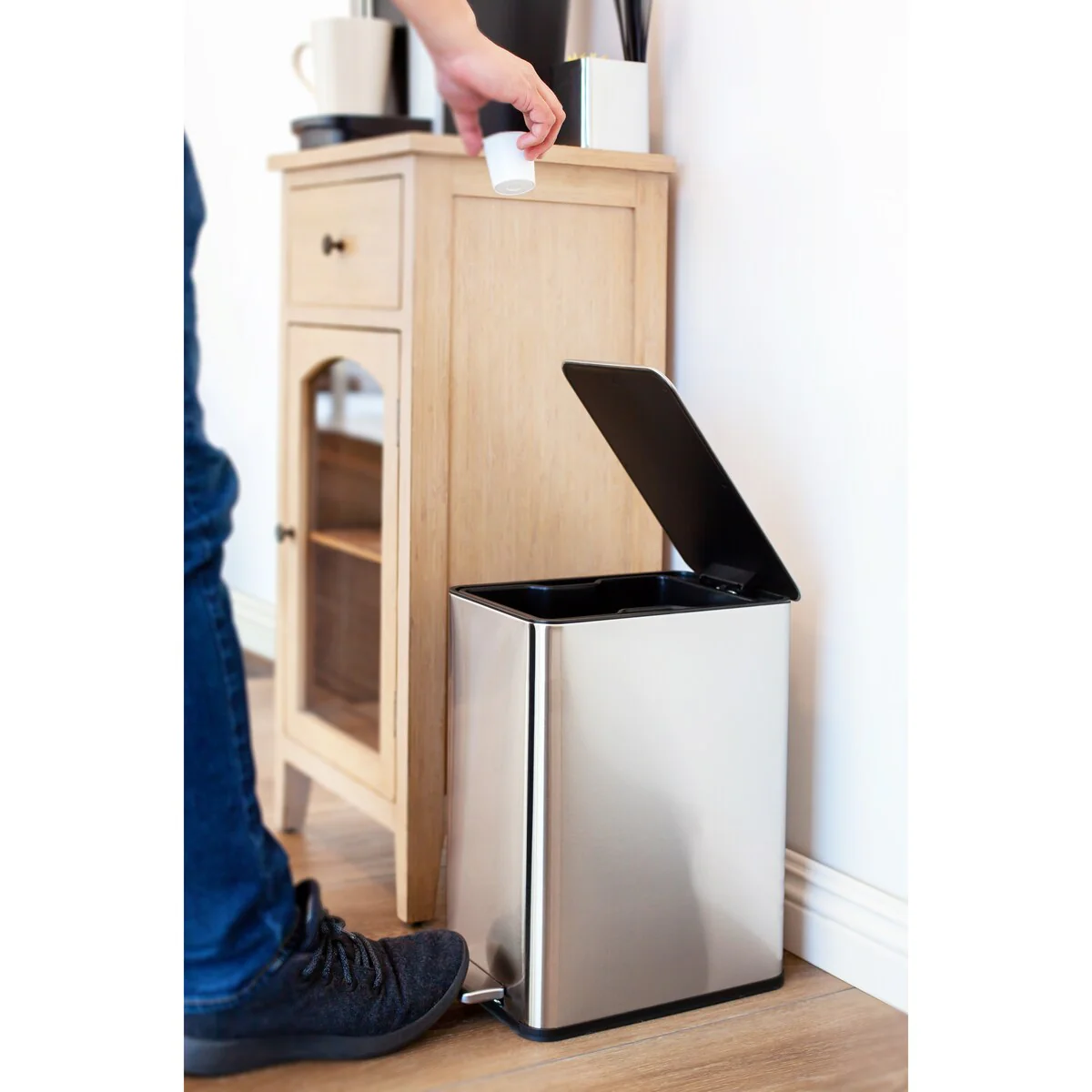 Qualiazero 10L / 2.6 Gallon Slim Step Can