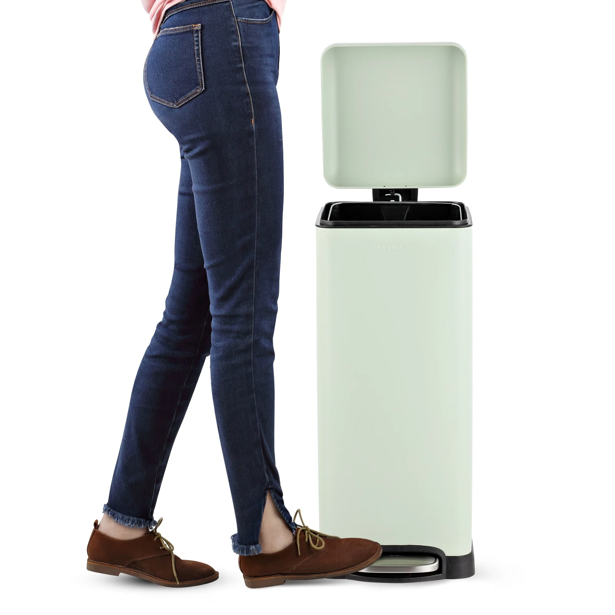 happimess Betty Retro 8-Gallon Step-Open Trash Can