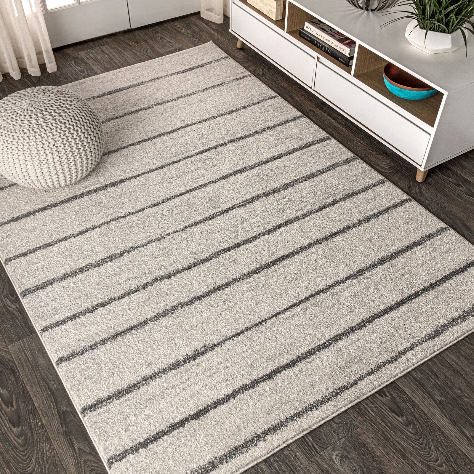 Williamsburg Minimalist Stripe Area Rug