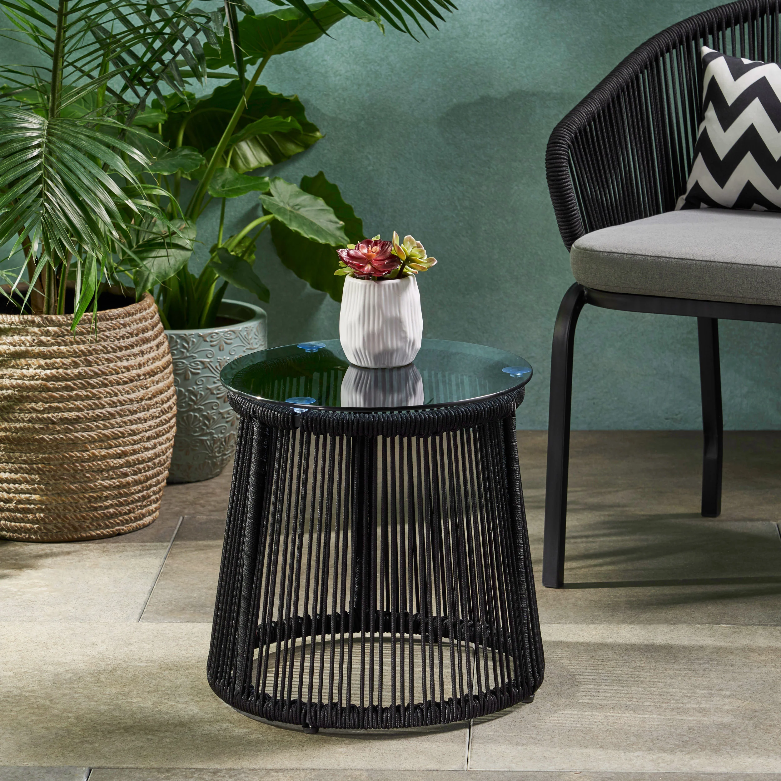 Outdoor End Table with Drum-Shaped Base and Tempered Glass Top