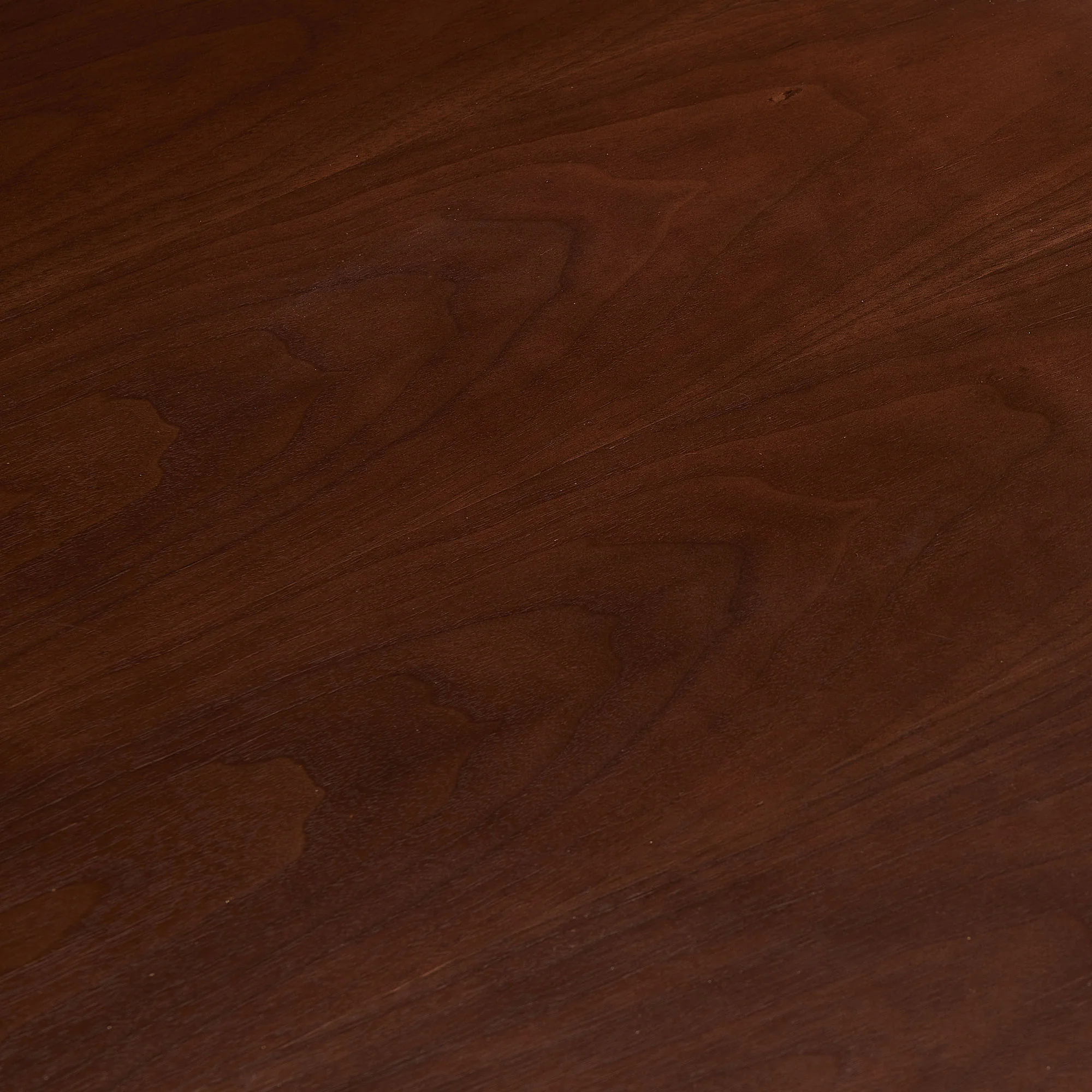 Fantasia Round Coffee Table with Column Design