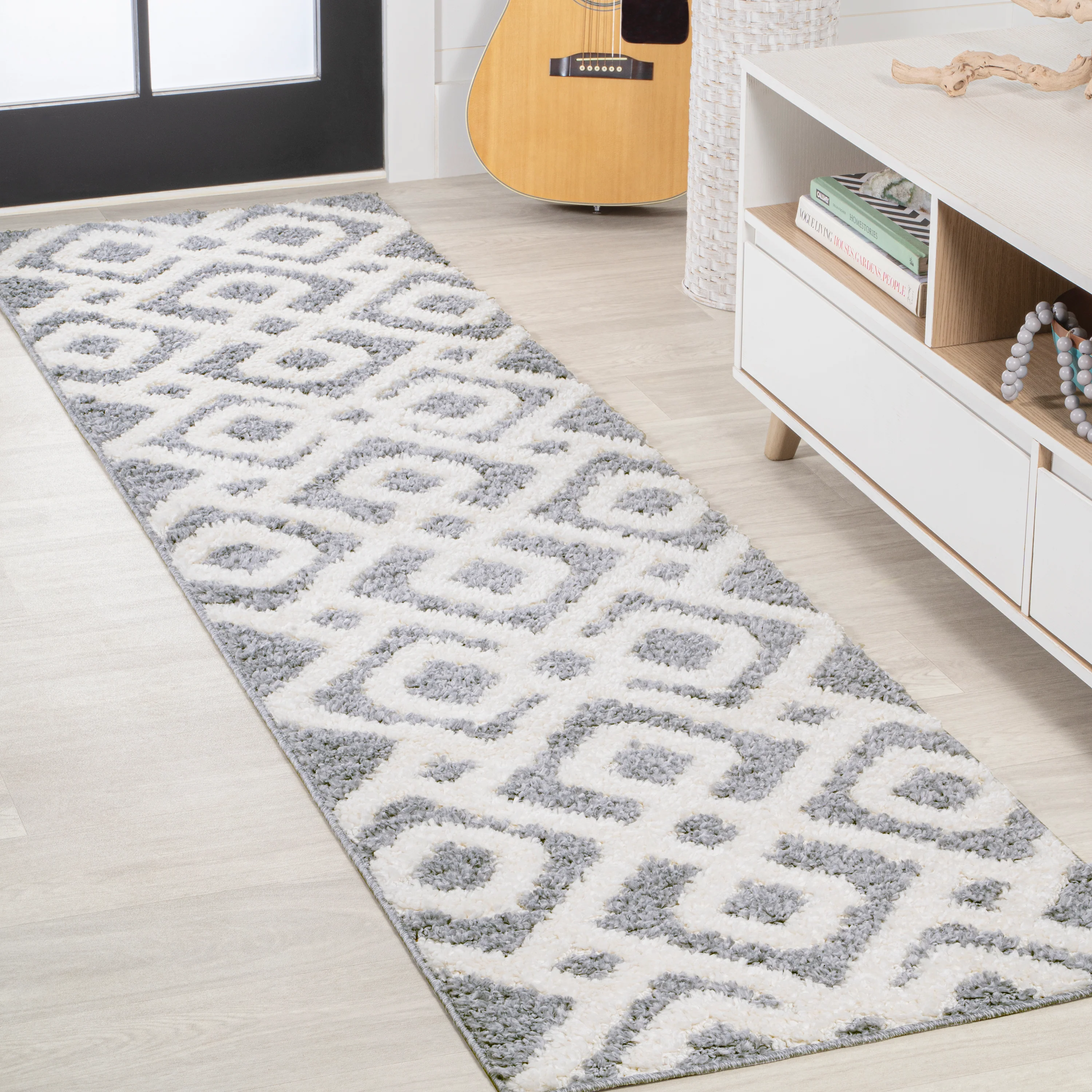 Astrid Retro Trellis High-Low Area Rug