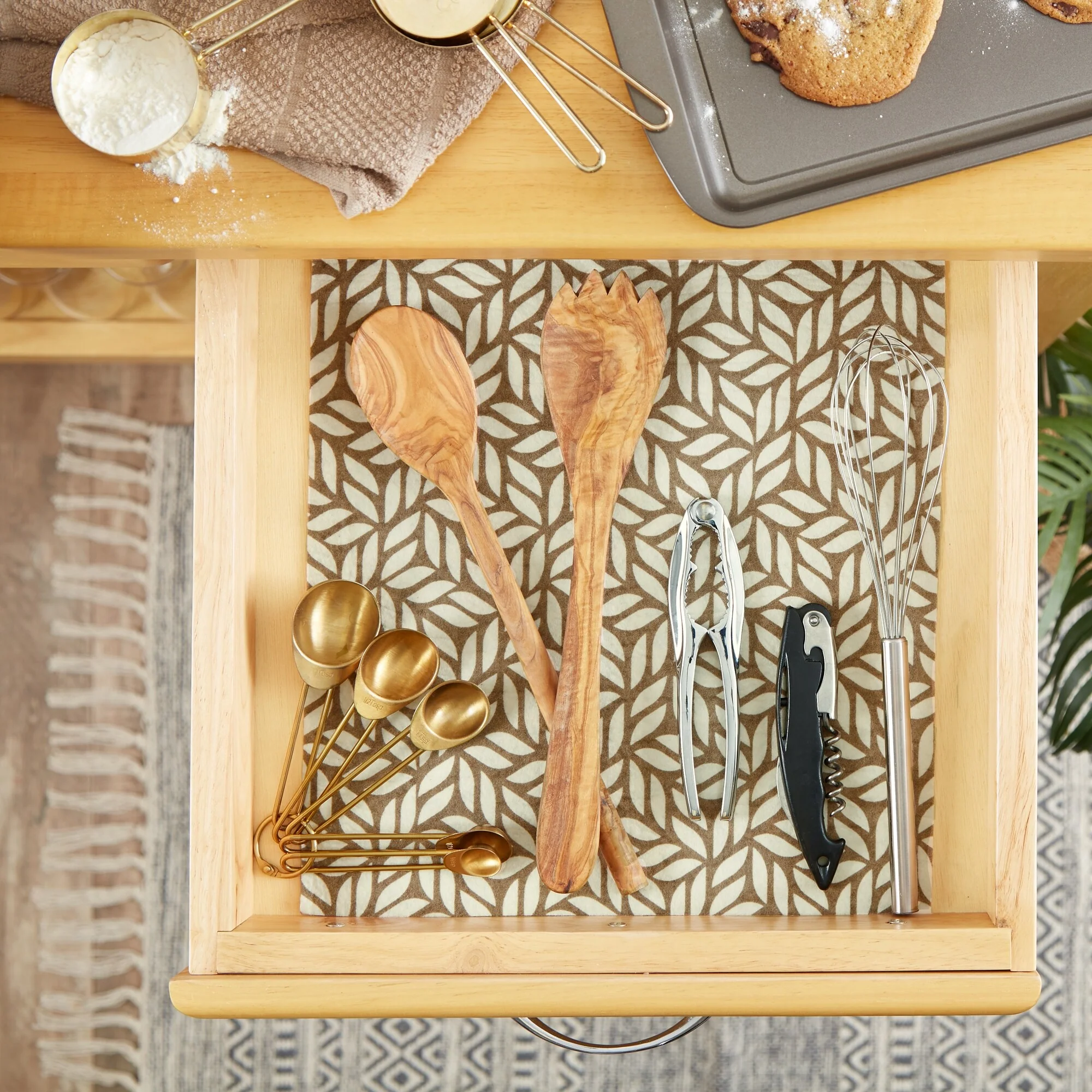 DII Grey Lattice Shelf Liner (Set of 2)