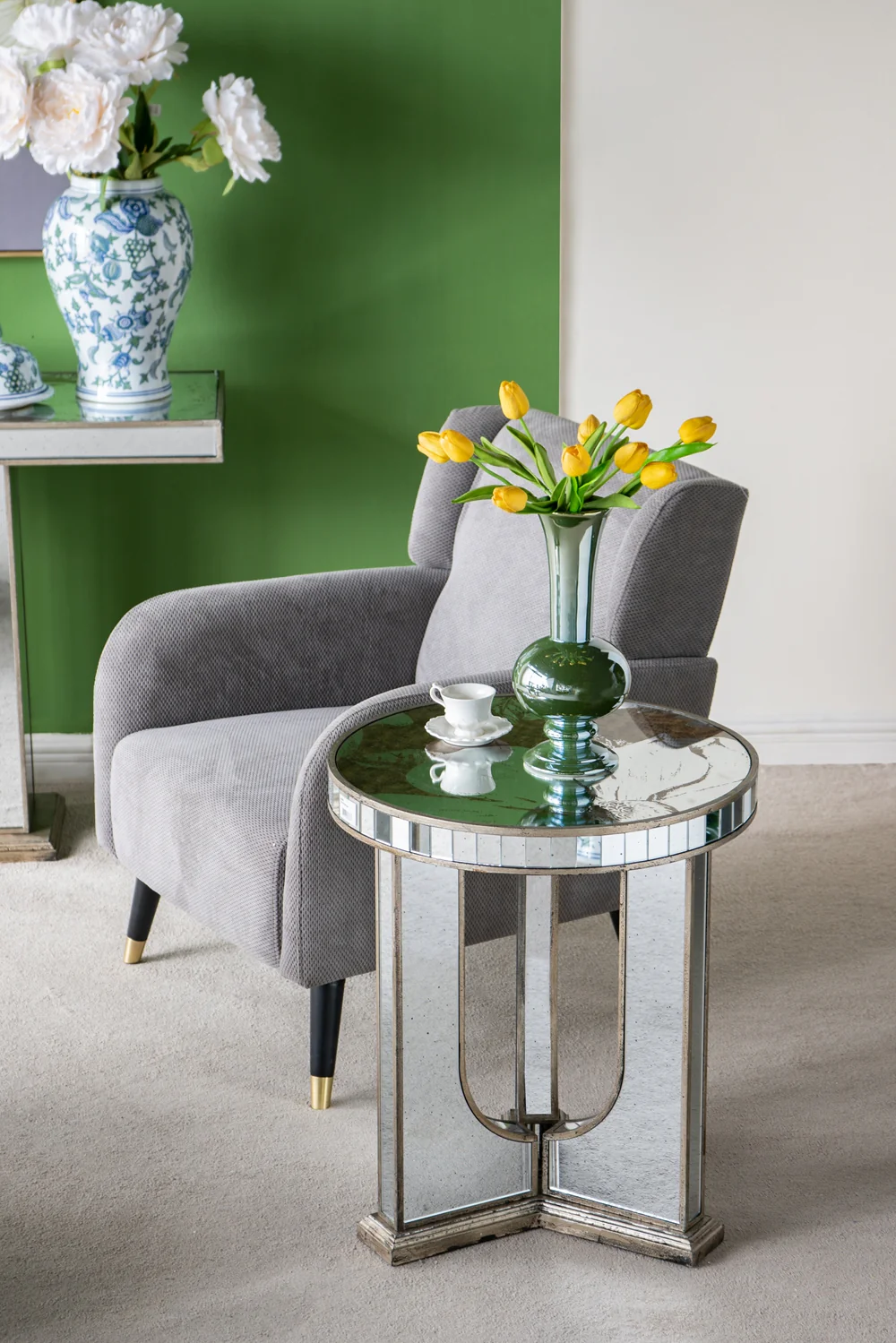 Aesthetic Round End Table with Floral Design