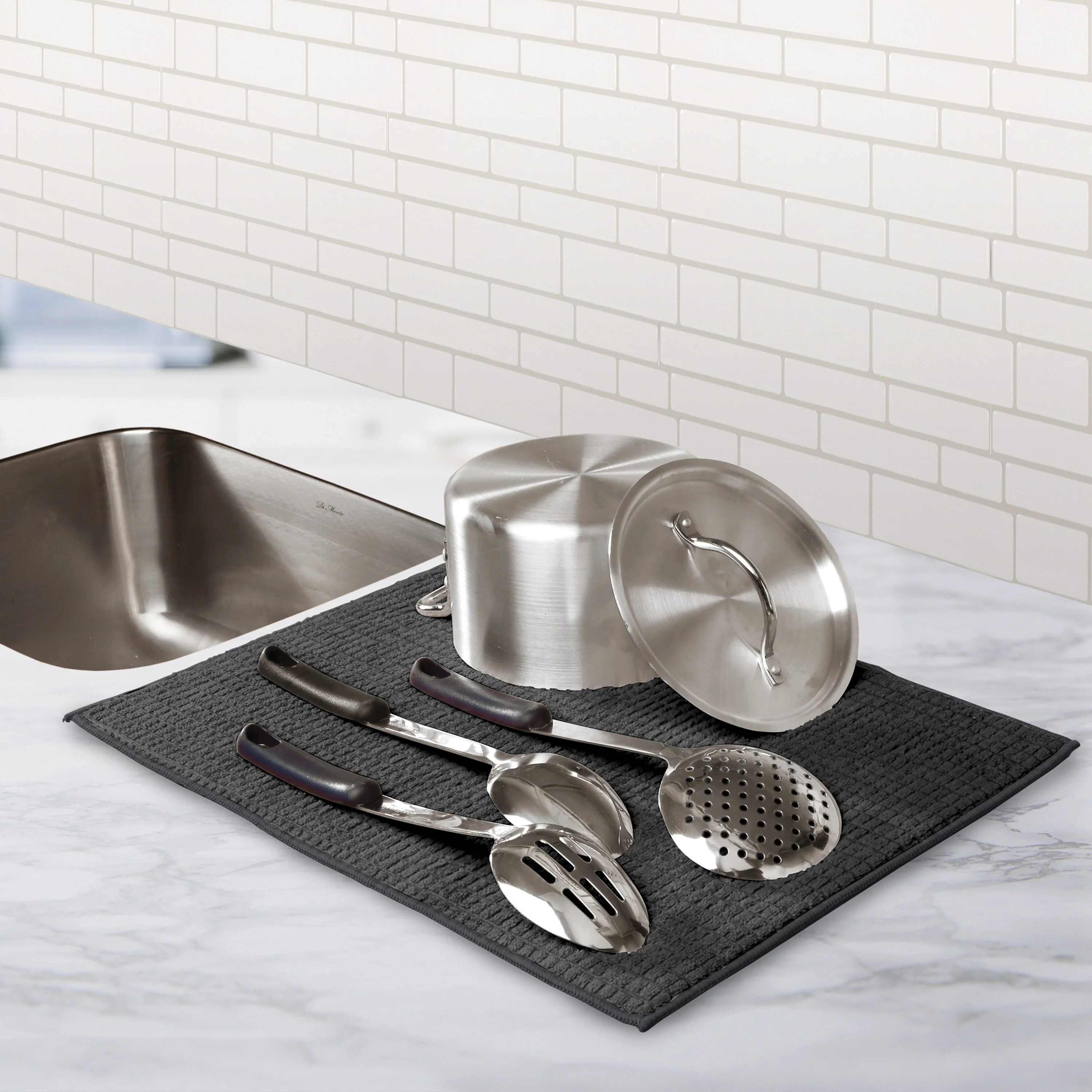 Kitchen Details Microfiber Drying Mat in Black - 15