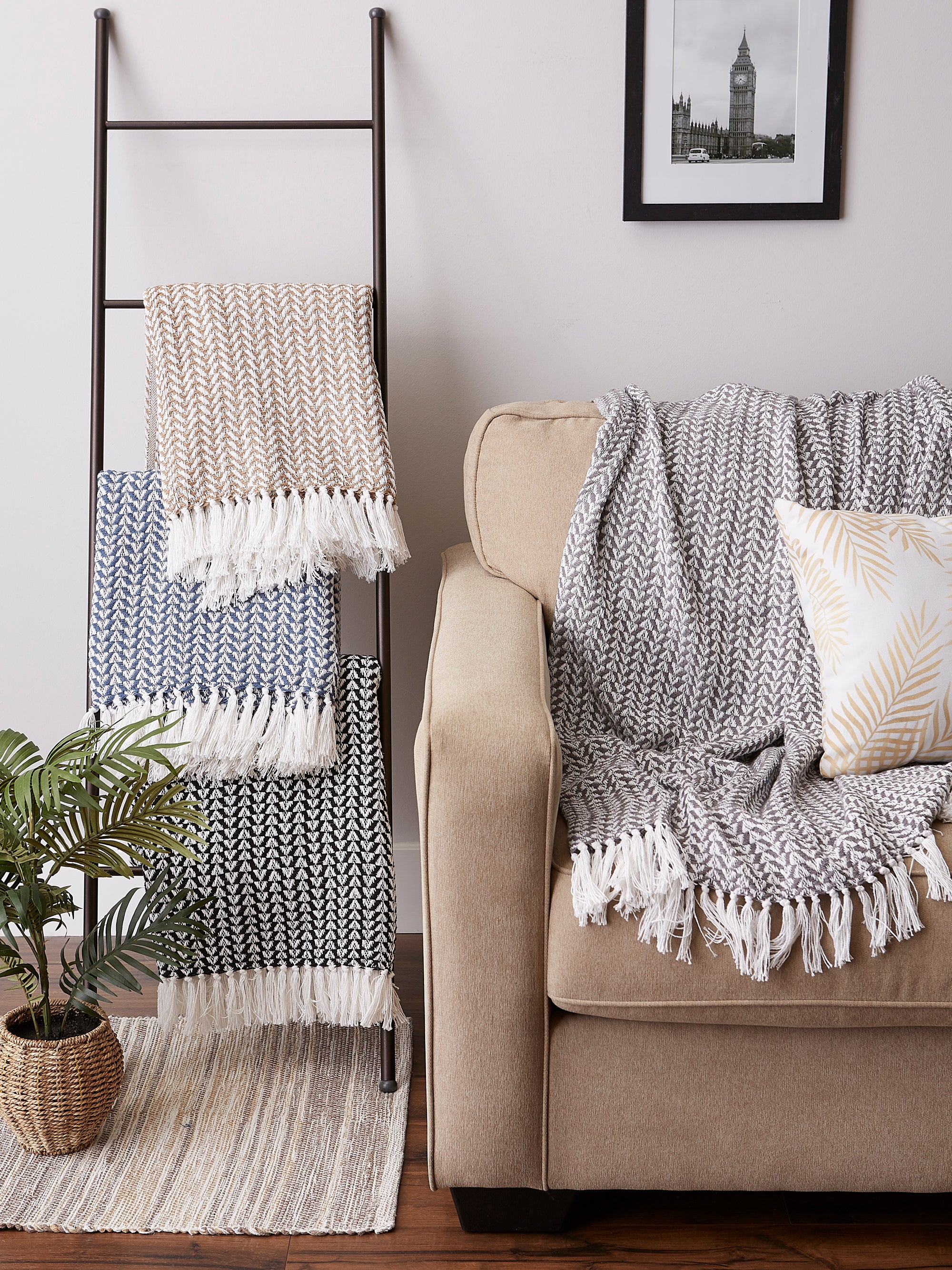 Stone Arrowhead Throw