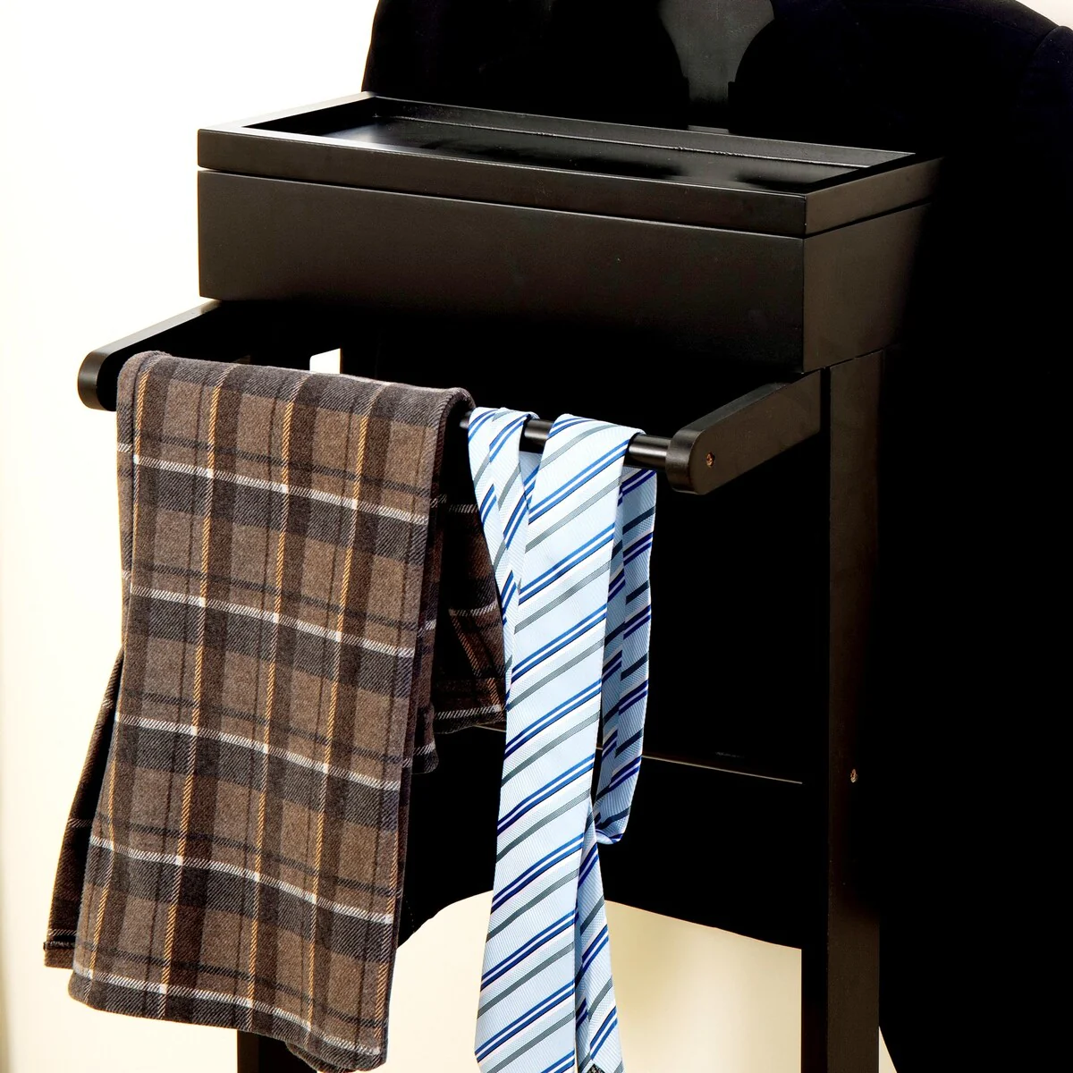 Black Portable Garment Rack