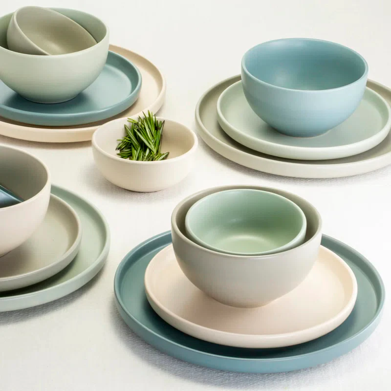 Rollo Artist Blend Dinnerware, Set of 16