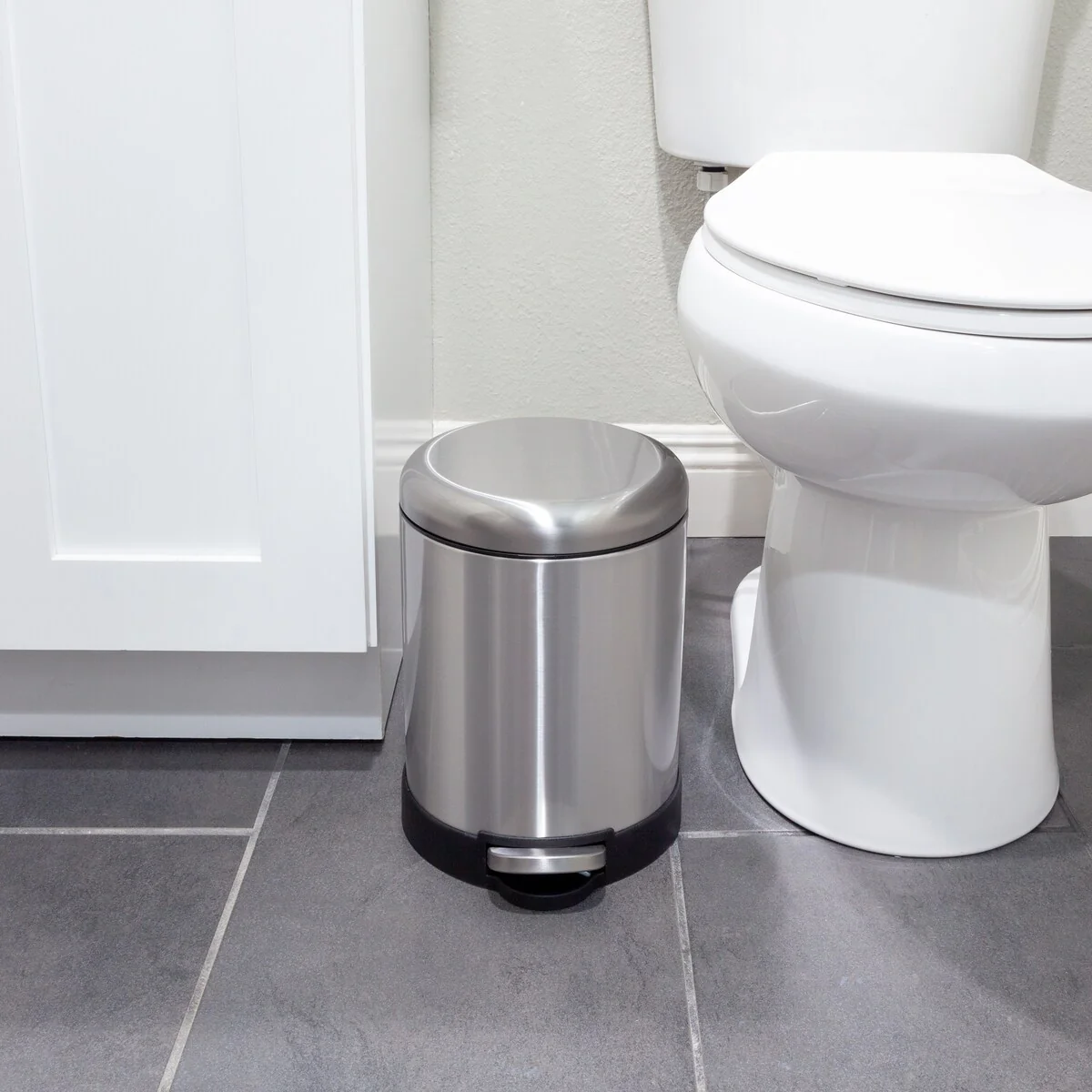 Qualiazero TWO 1.6 Gal Round Step On Trash Cans, Stainless Steel, Twin Pack