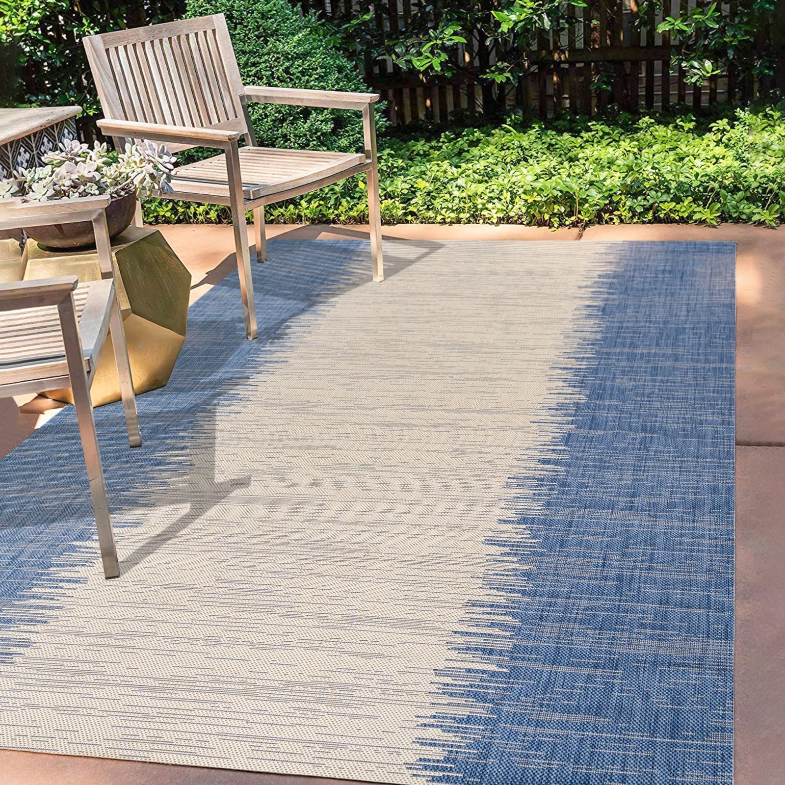 Tavira Modern Strie' Indoor/Outdoor Area Rug