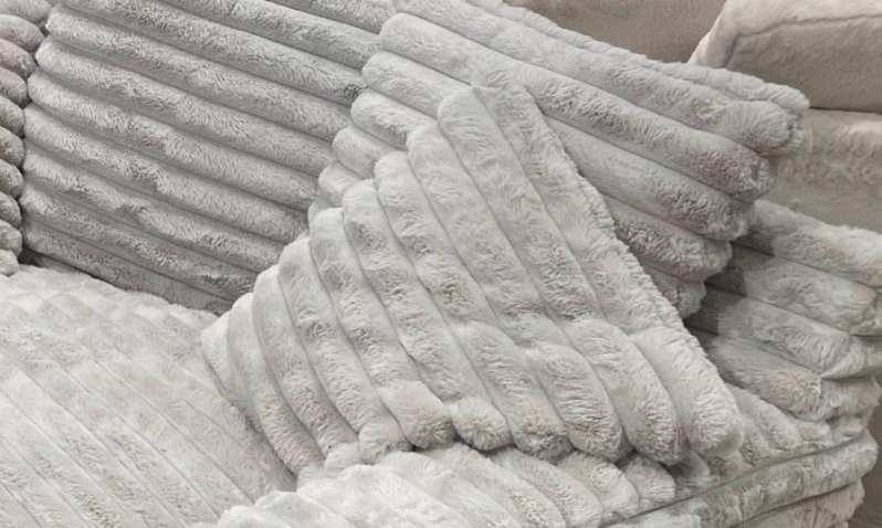 Summer Flash Sale! Limited-Time Promotion—Nestle Chaise Lounge With Dual Cupholders And Charging Ports