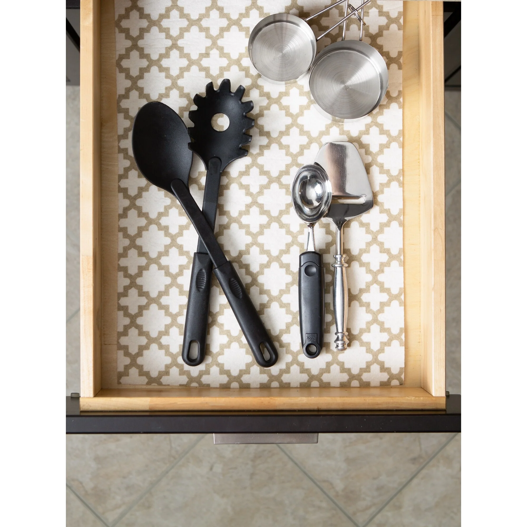 DII Grey Lattice Shelf Liner (Set of 2)