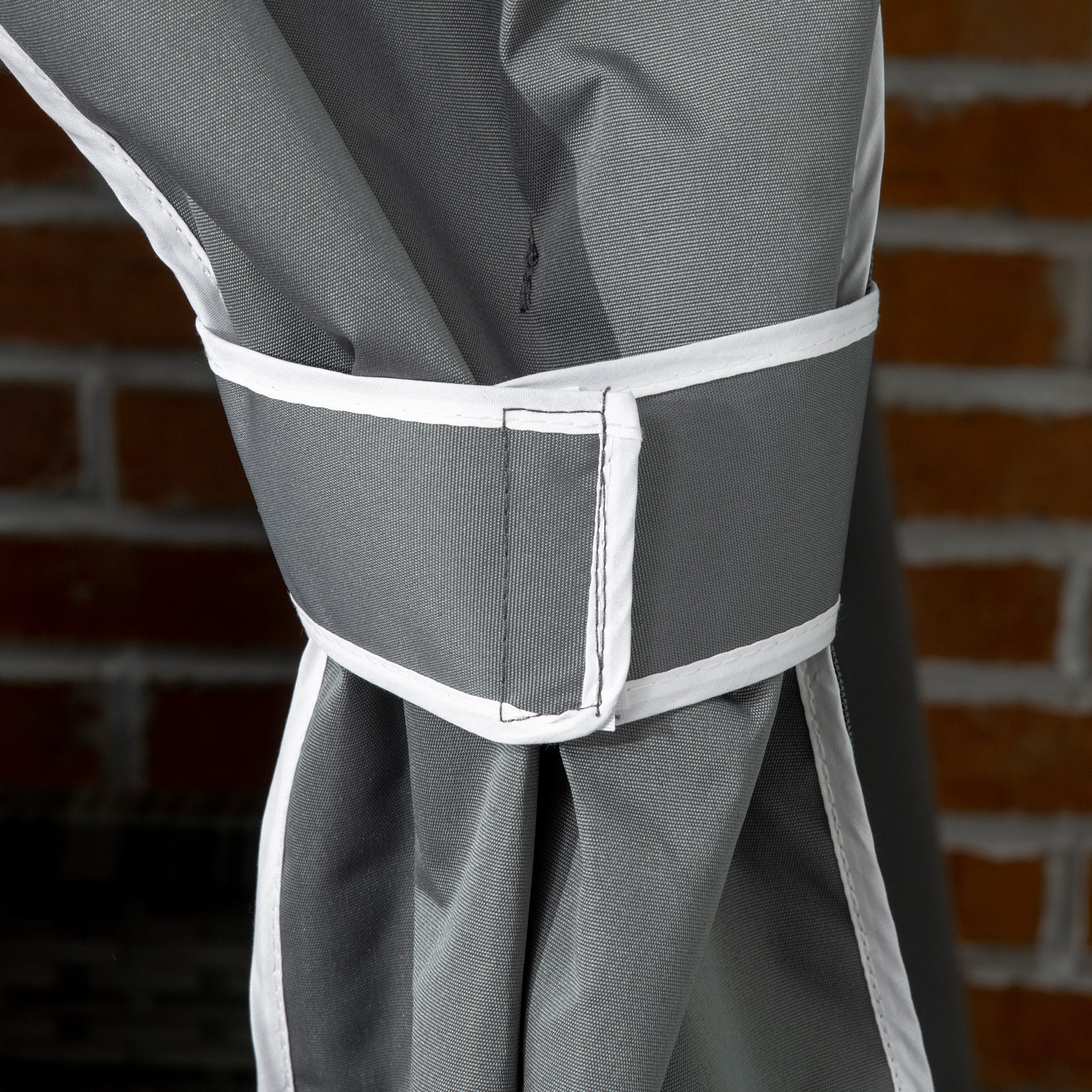 Outsunny Outdoor Towel Valet Caddy, Covered Poolside Towel Holder Rack