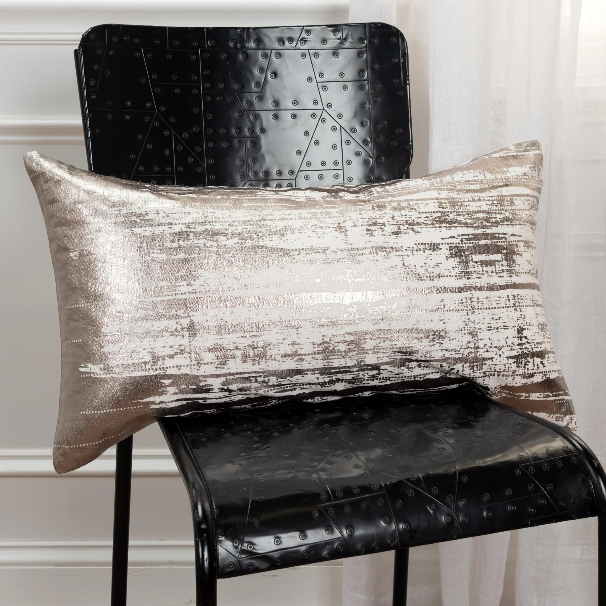 Brushstroke Print Decorative Throw Pillow